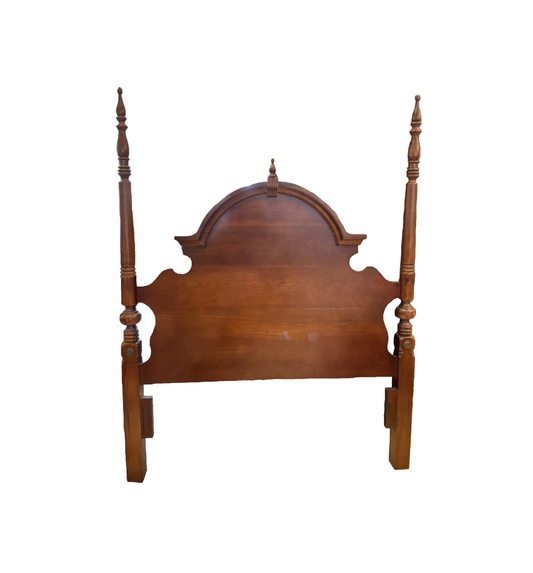 Queen Poster Bed (25485)