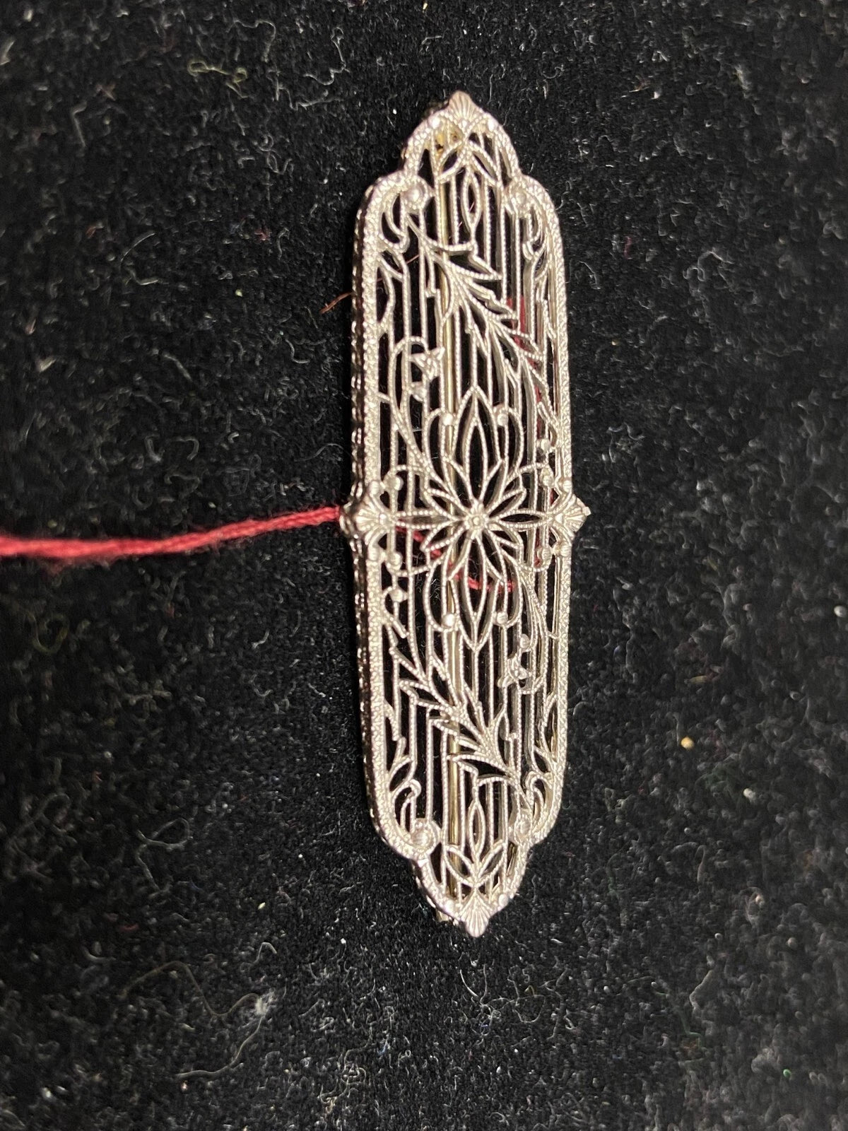 Floral Pin (22264)