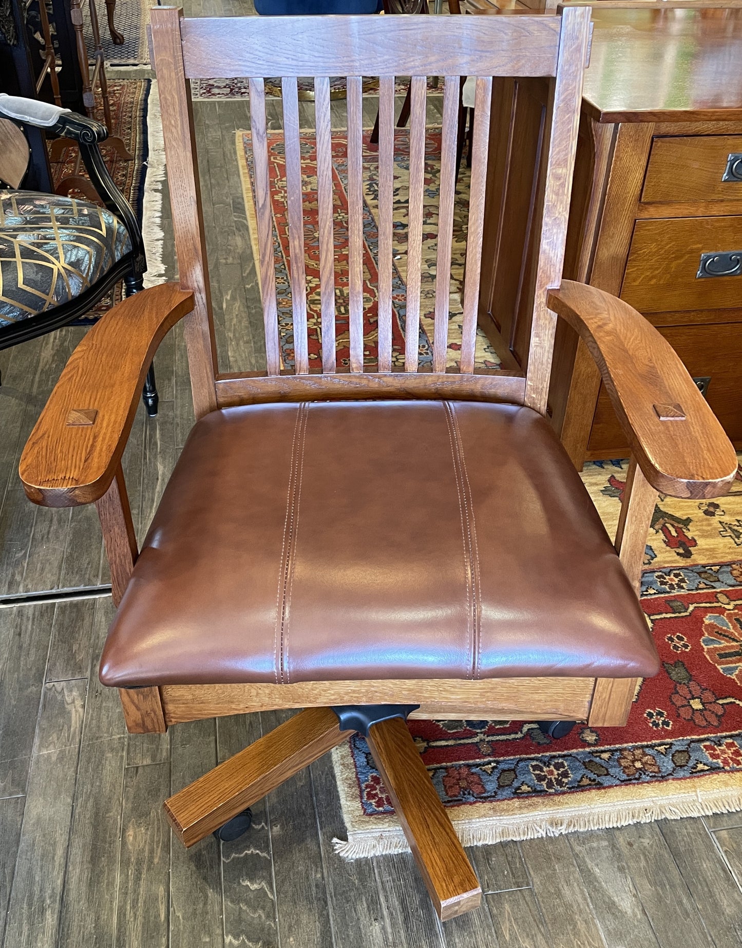 Arts and Crafts Amish Made Executive chair with leather seat (0EV002)