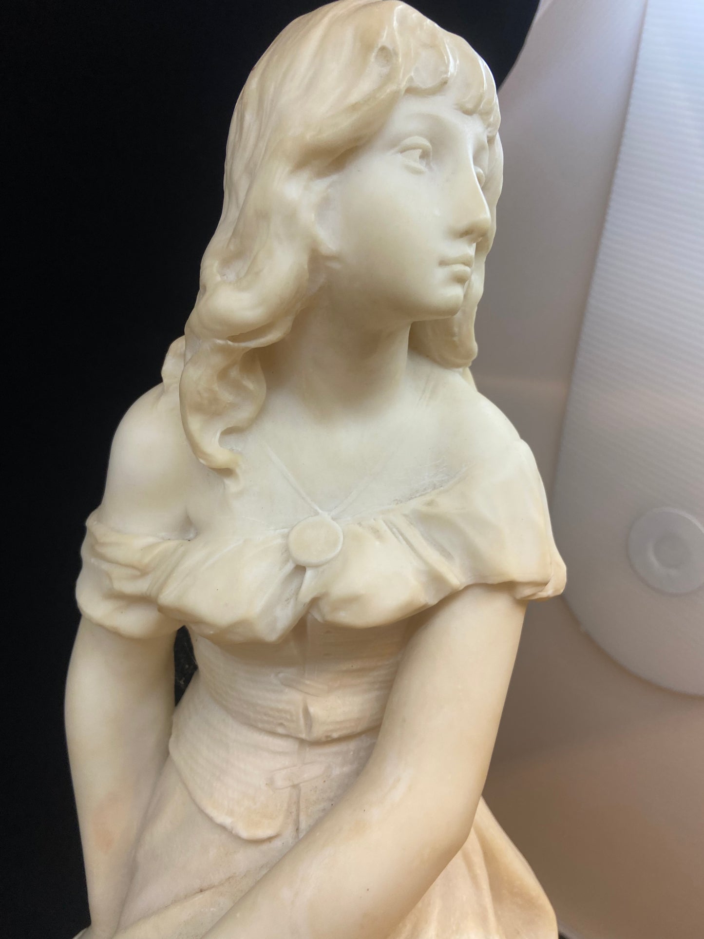 Alabaster Girl with Tambourine Statue (24176)