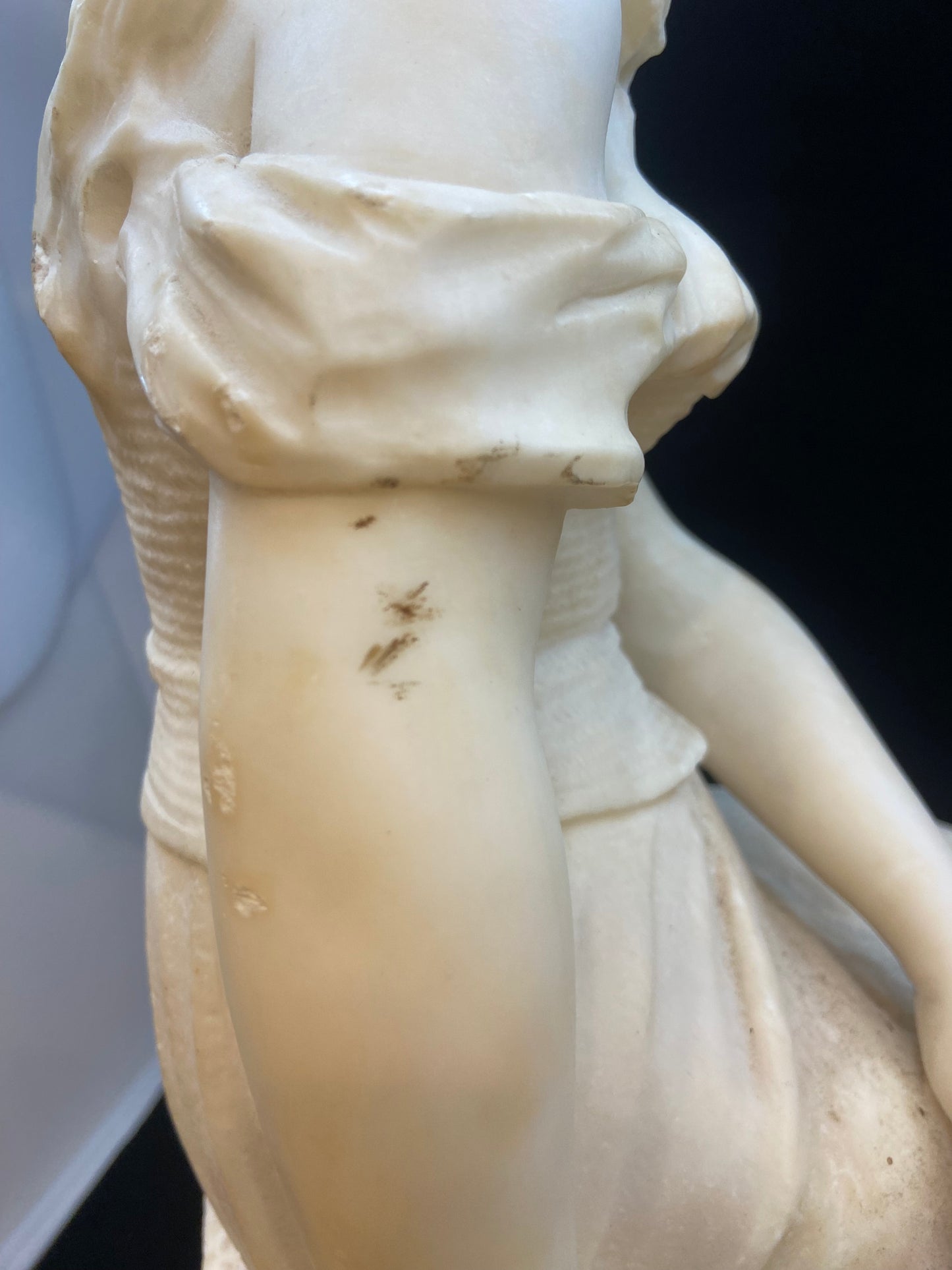 Alabaster Girl with Tambourine Statue (24176)