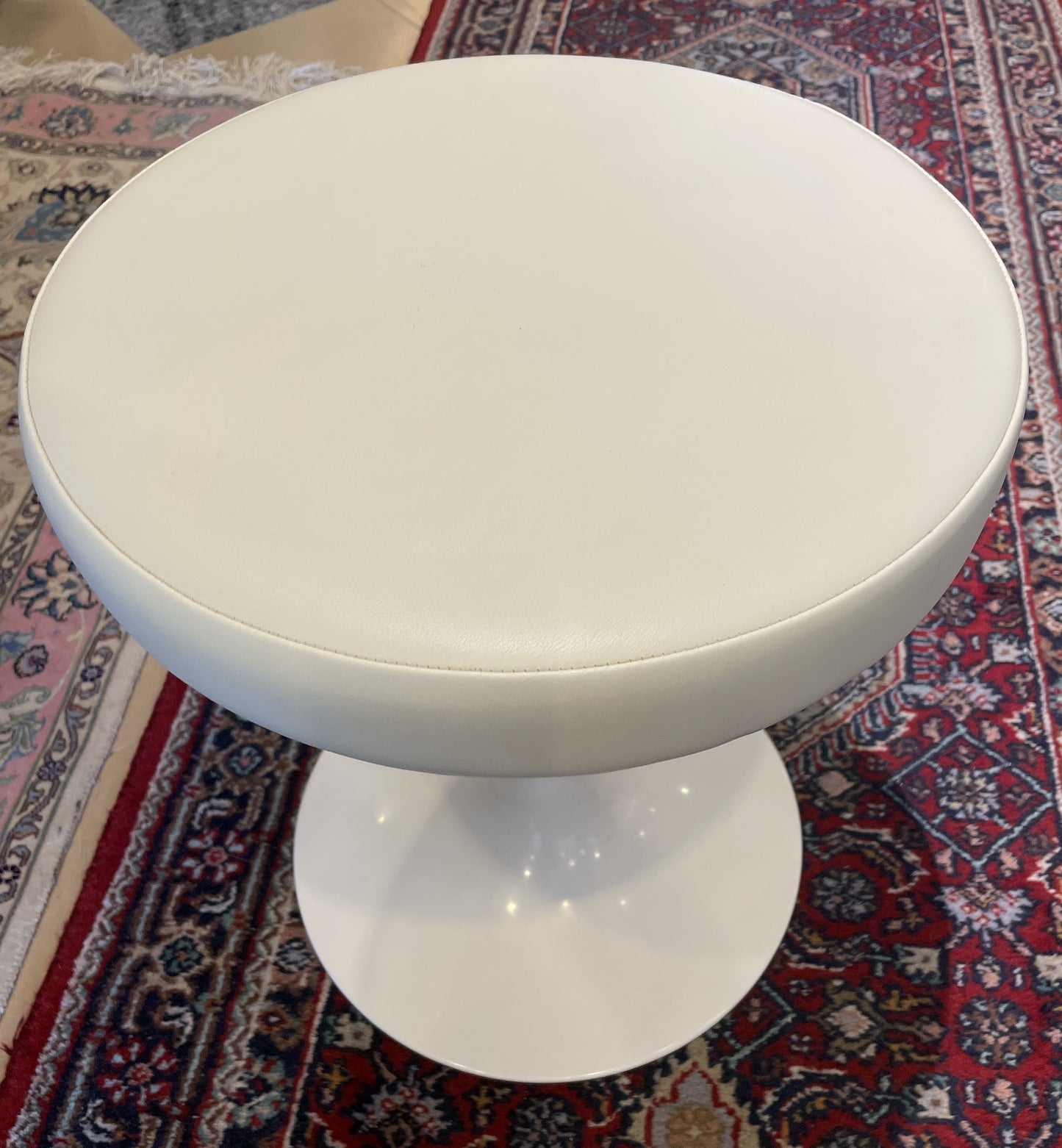 Saarinen Knoll Stools, White Leather-4 available (0A900H)
