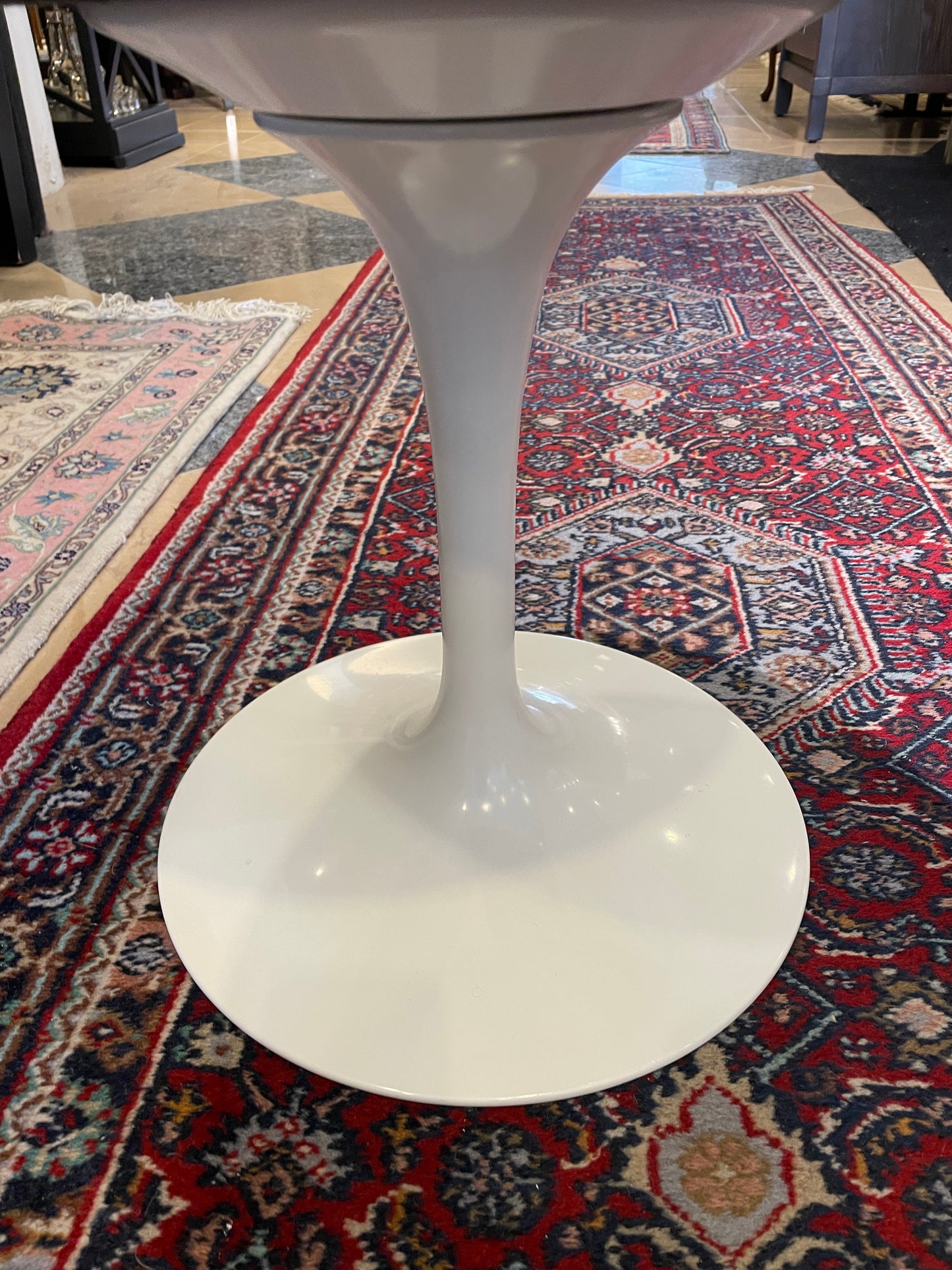 Saarinen Knoll Stools, White Leather-4 available (0A900H)