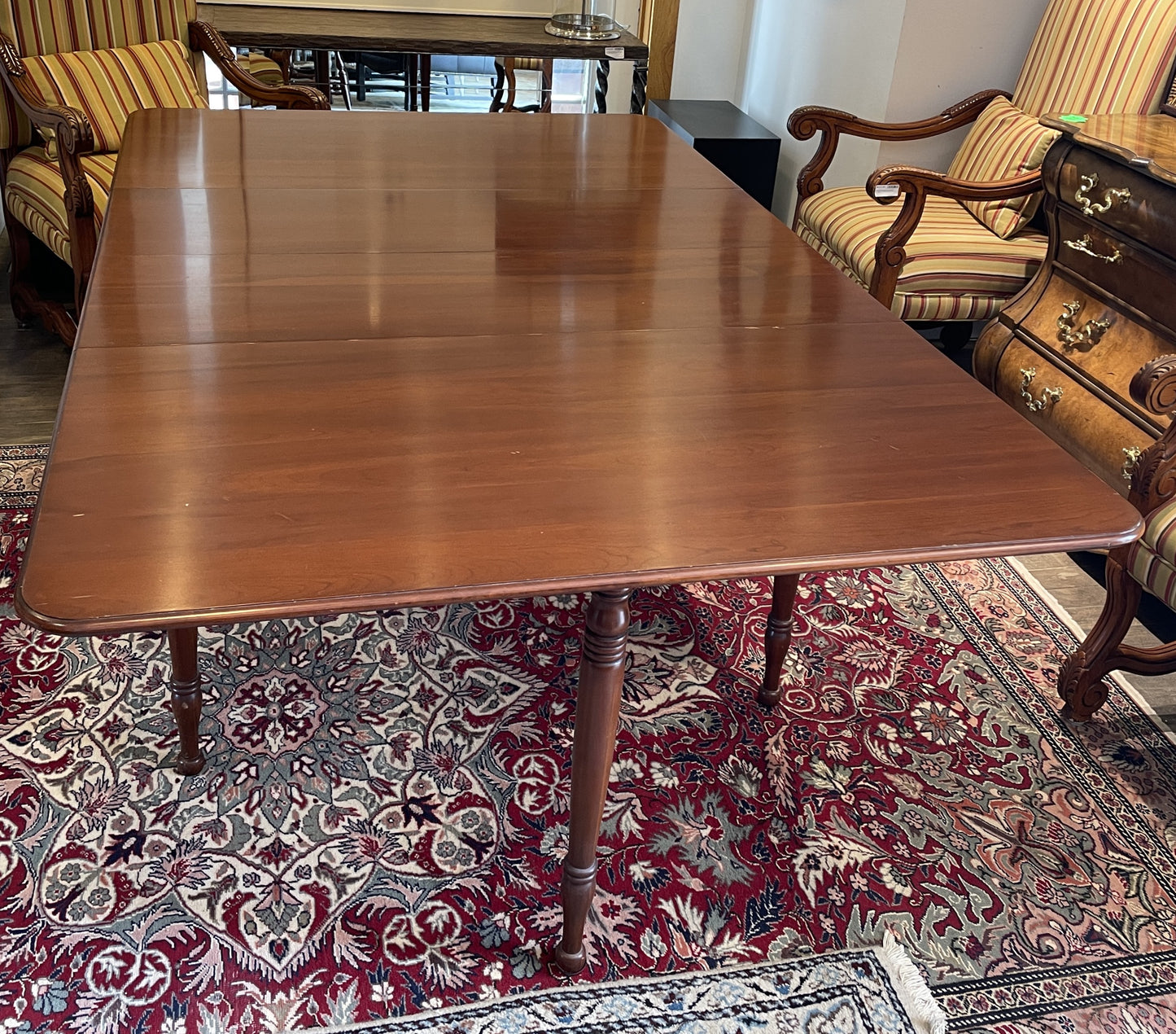 Gate Leg Drop Leaf Dining Table AS IS (0F2001)