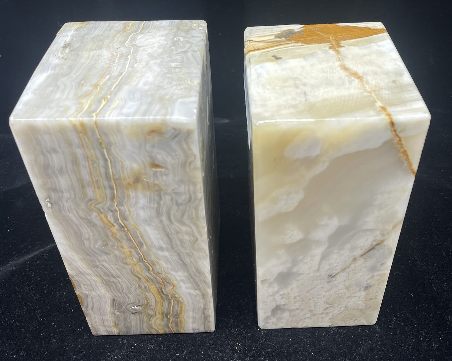 Onyx Bookends (08E01A)