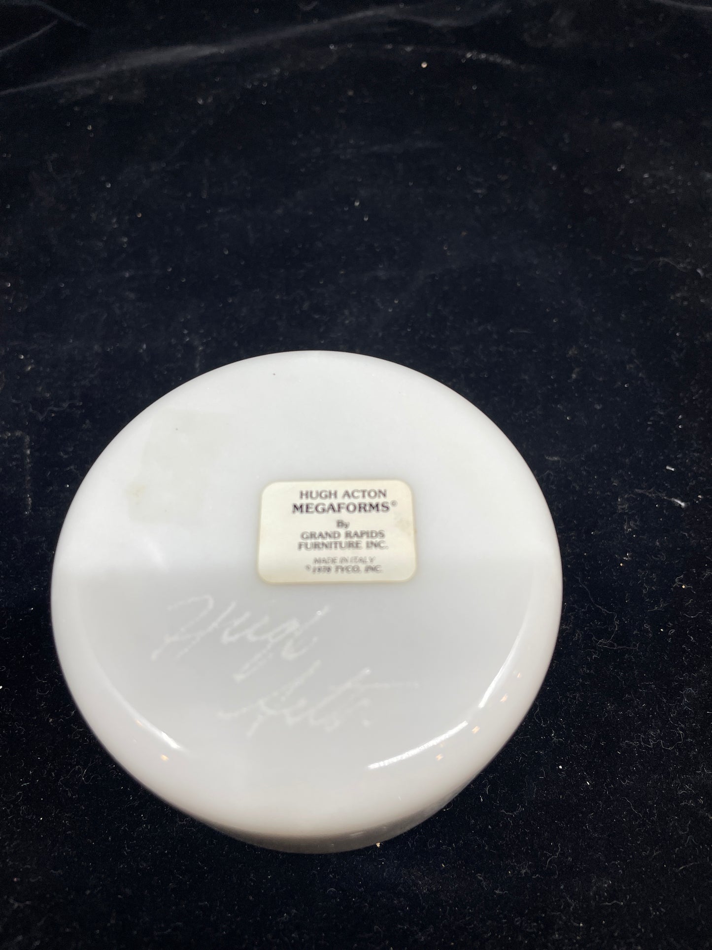 Hugh Acton Megaforms Pedestal, Carrera Marble Circle (08E01C)