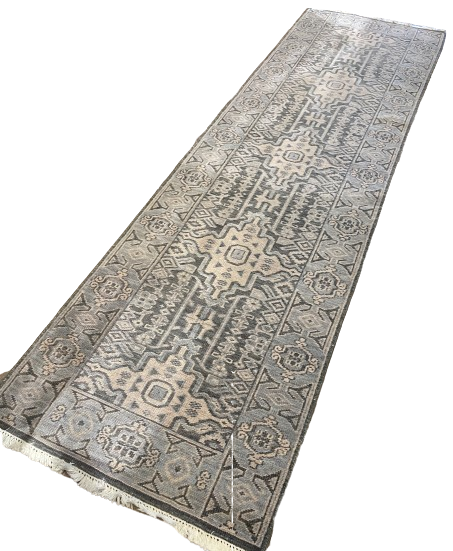 Restoration Hardware Ben Soleimani Runner 2.10 x 9 (04W009)