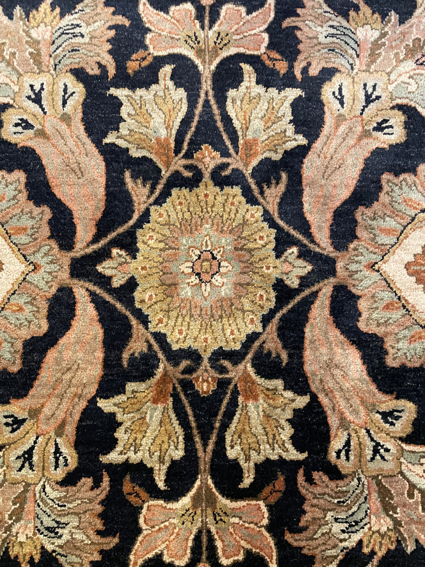 Hand Knotted/Loomed Green and Black Rug (11.6x8.9) (0BP001)