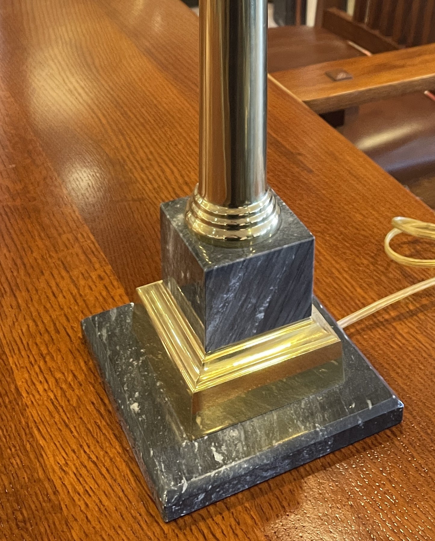 Regency Style Brass and Faux Marble Lamp (0F8005)