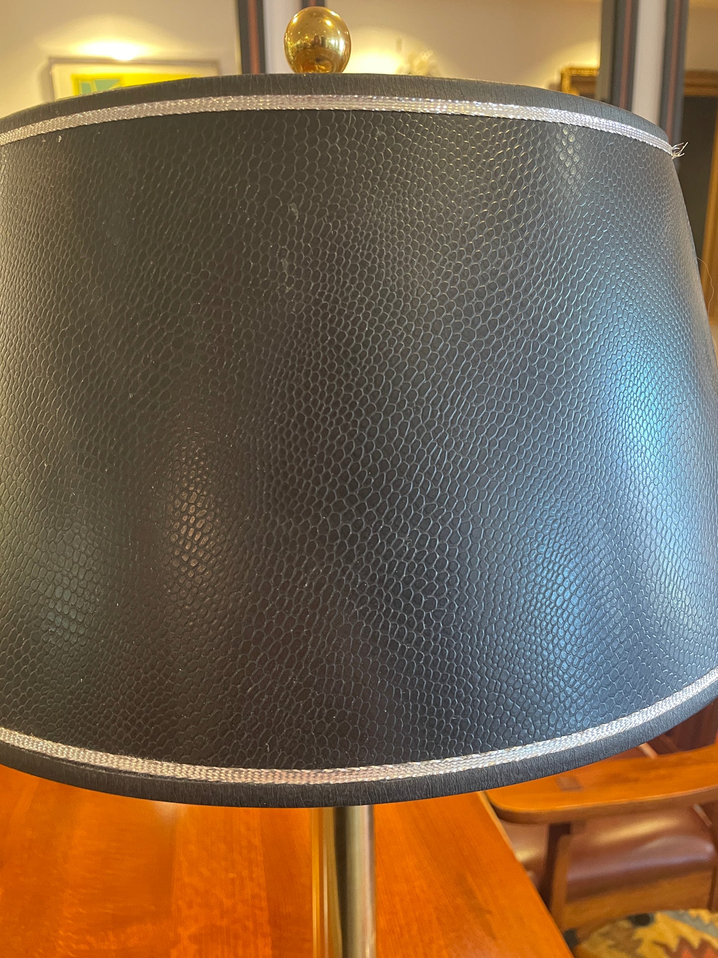 Regency Style Brass and Faux Marble Lamp (0F8005)