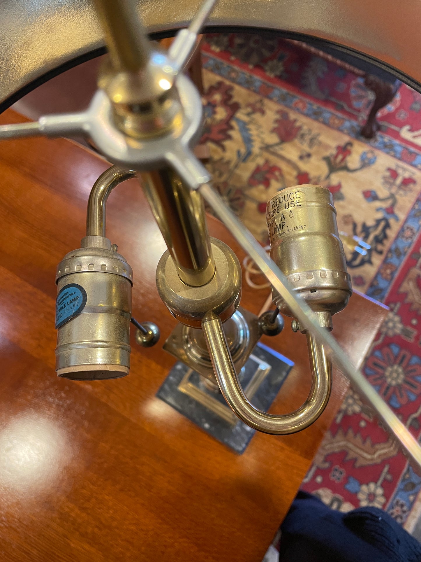 Regency Style Brass and Faux Marble Lamp (0F8005)