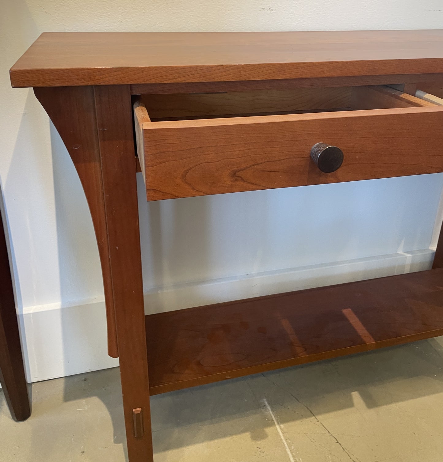 Stickley Small Cherry Mission Console (0F8002)