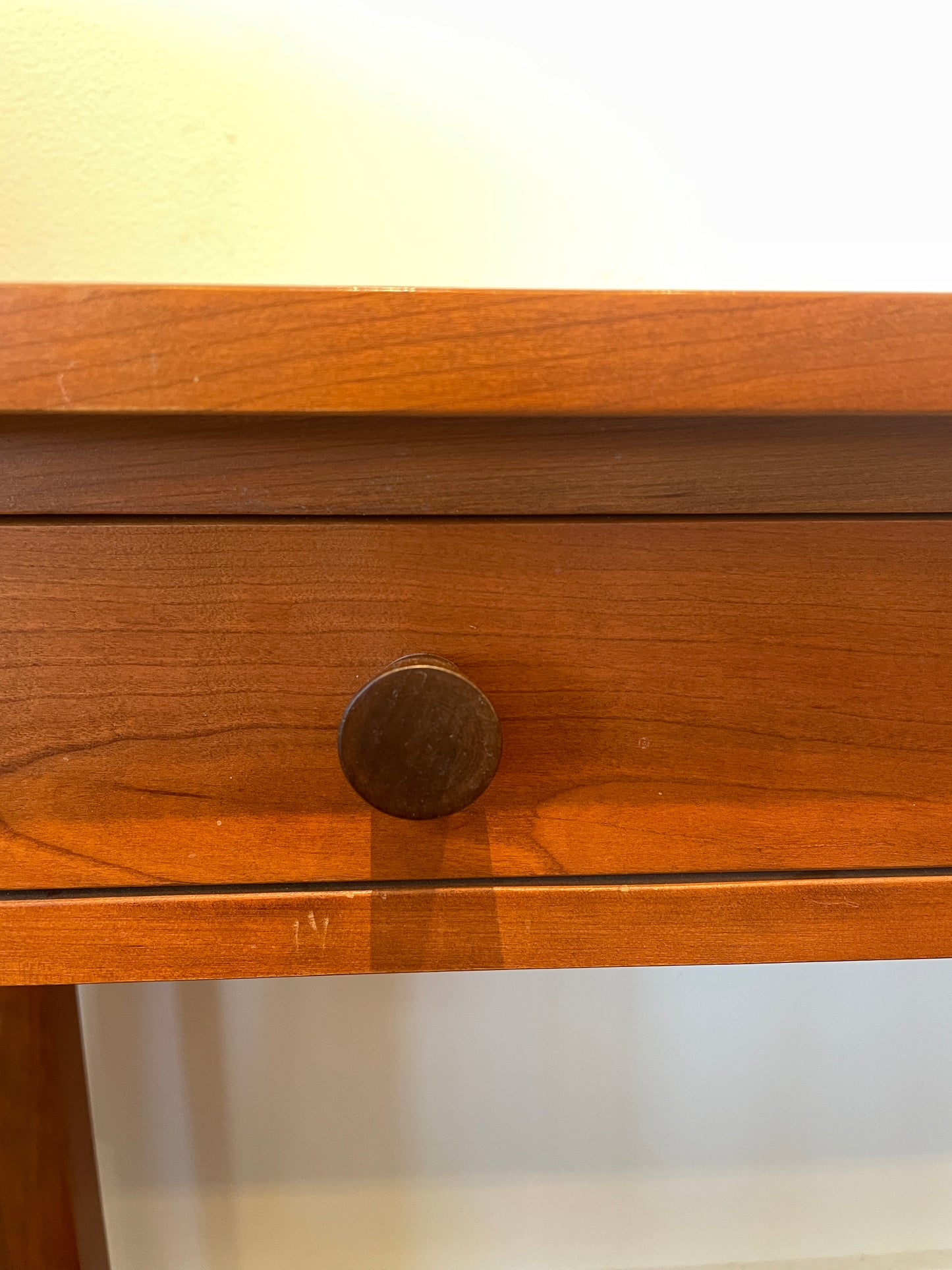 Stickley Small Cherry Mission Console (0F8002)