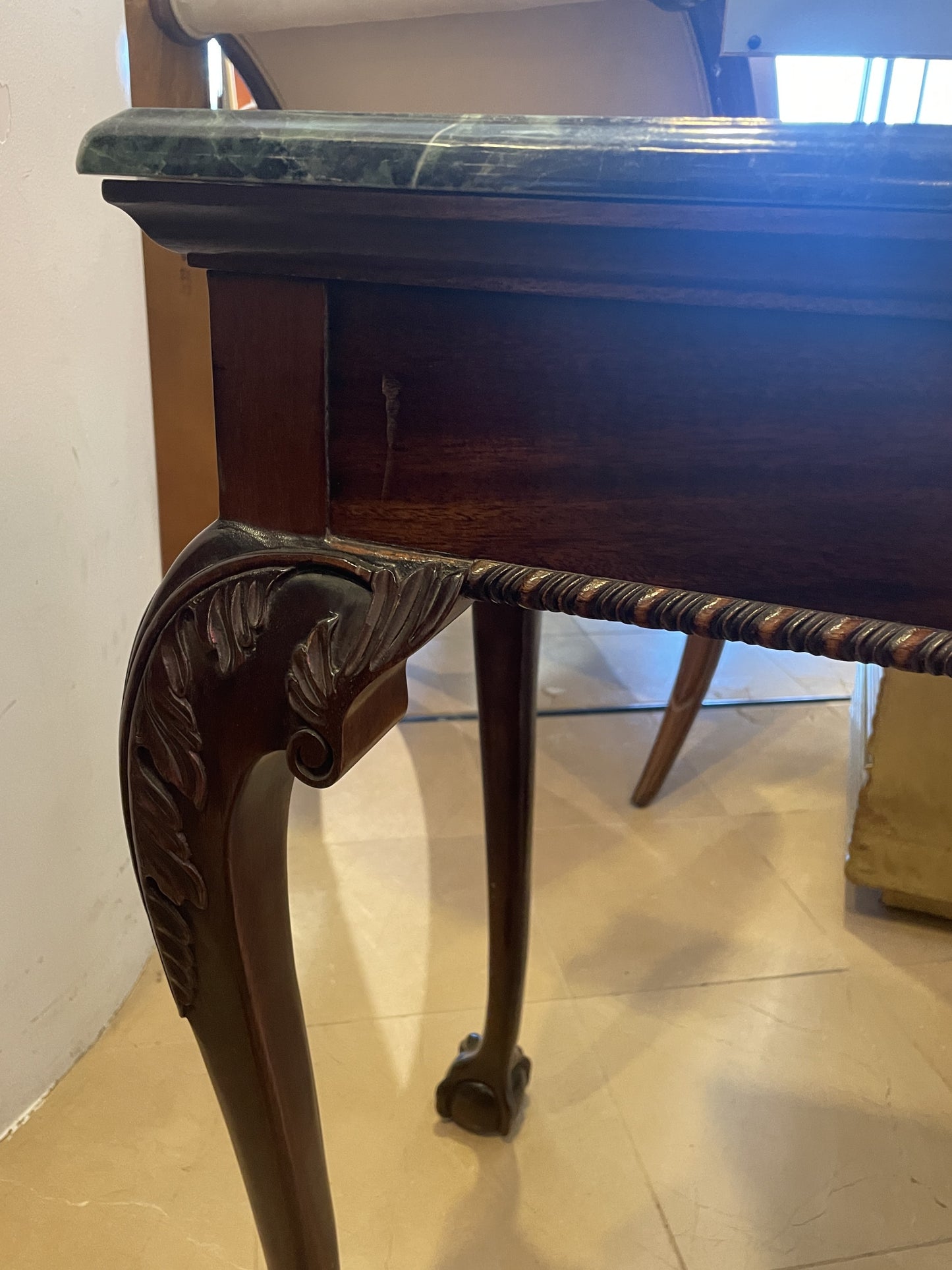 Stickley Mahogany and Marble Chippendale Console Table (0F2007)
