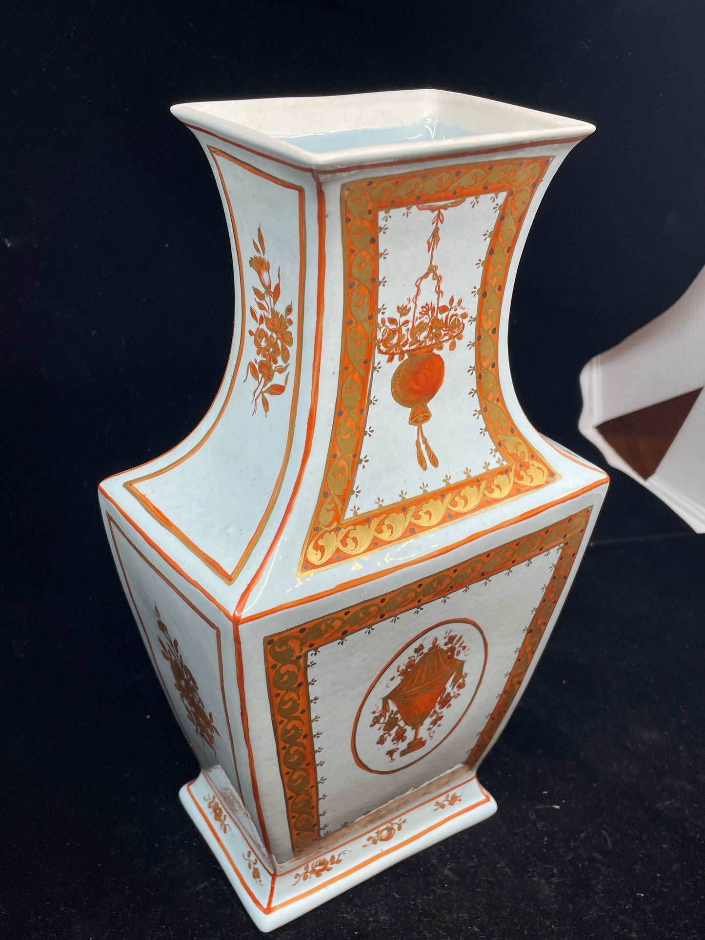 Pair of Mottahedeh Lowestoft Vases, AS IS (no tops) (0F8009)