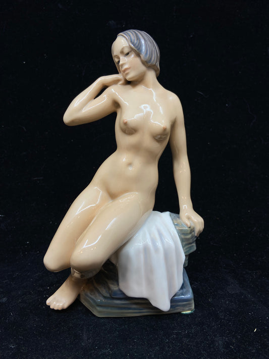 Dahl Jensen "The Dream" Porcelain Figurine (26670)