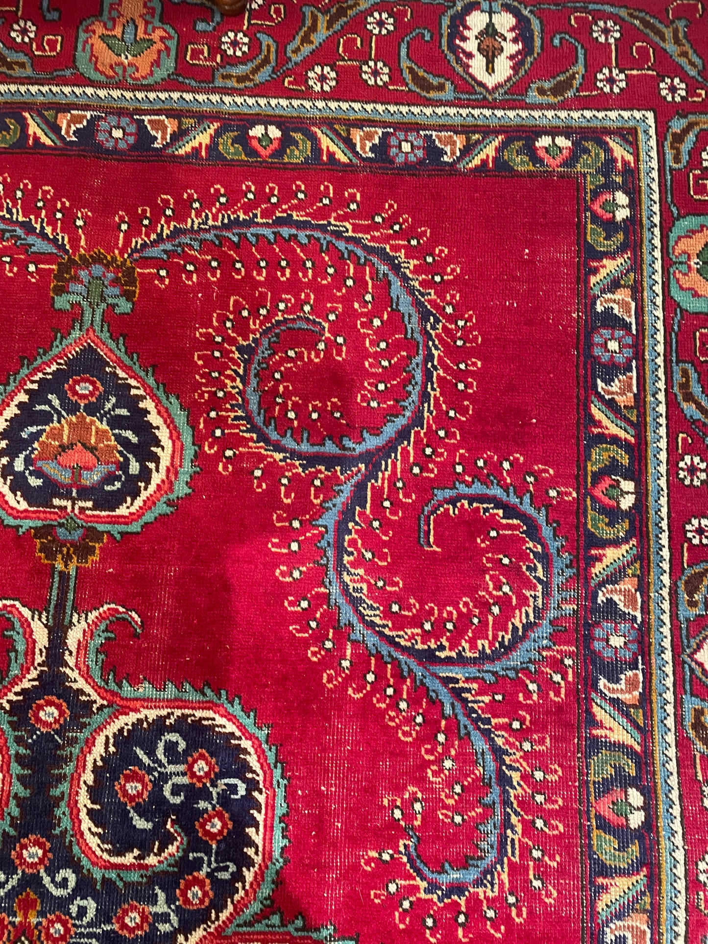 Antique Persian Wool 10'x6.75' Reds with Swirl and Center Medallion AS IS (0EY00A)