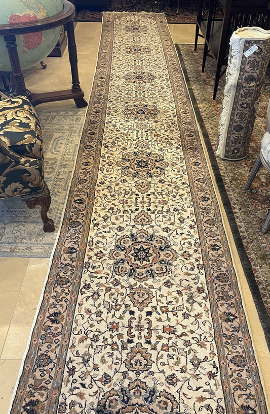 Hand Knotted Long Runner (19.10x3) (P9P4QR)