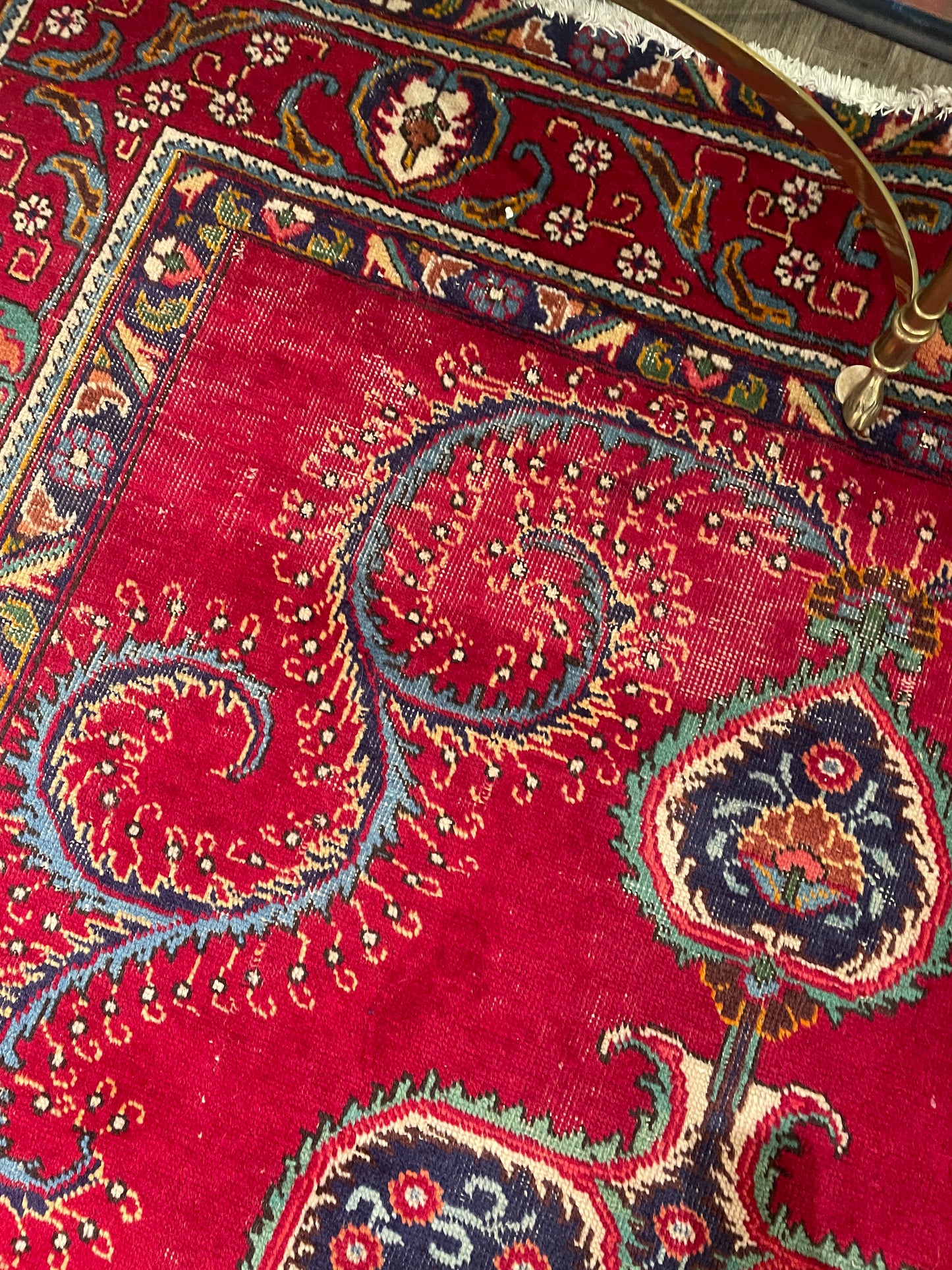 Antique Persian Wool 10'x6.75' Reds with Swirl and Center Medallion AS IS (0EY00A)