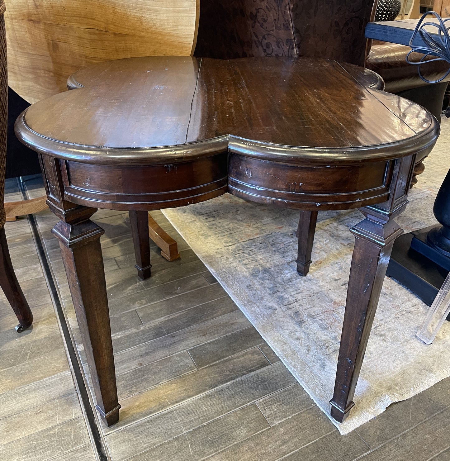 Bernhardt Quatrefoil End Table (0BZ013)