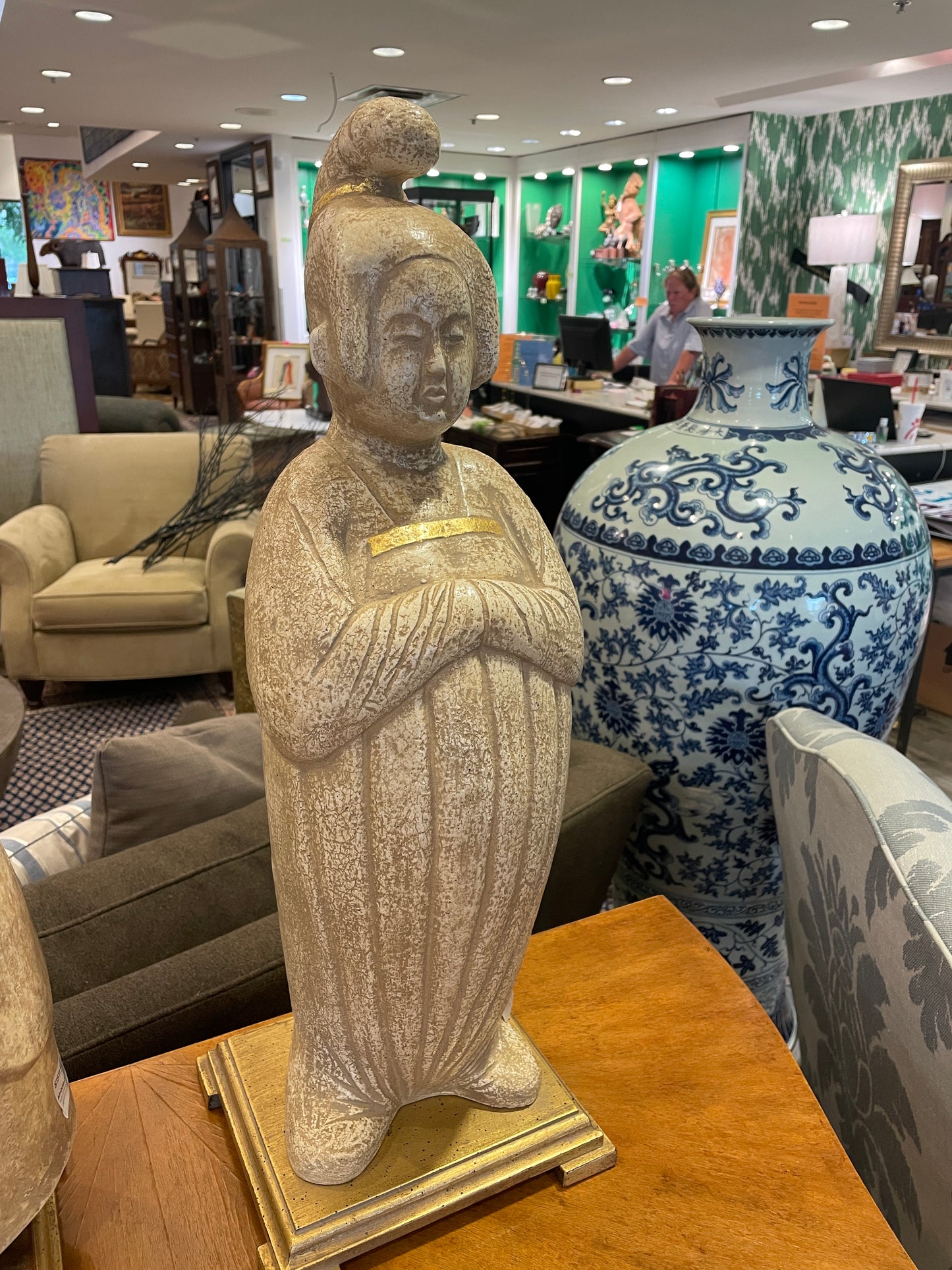 Ambience Terracotta Ancestor Female (0F9004)