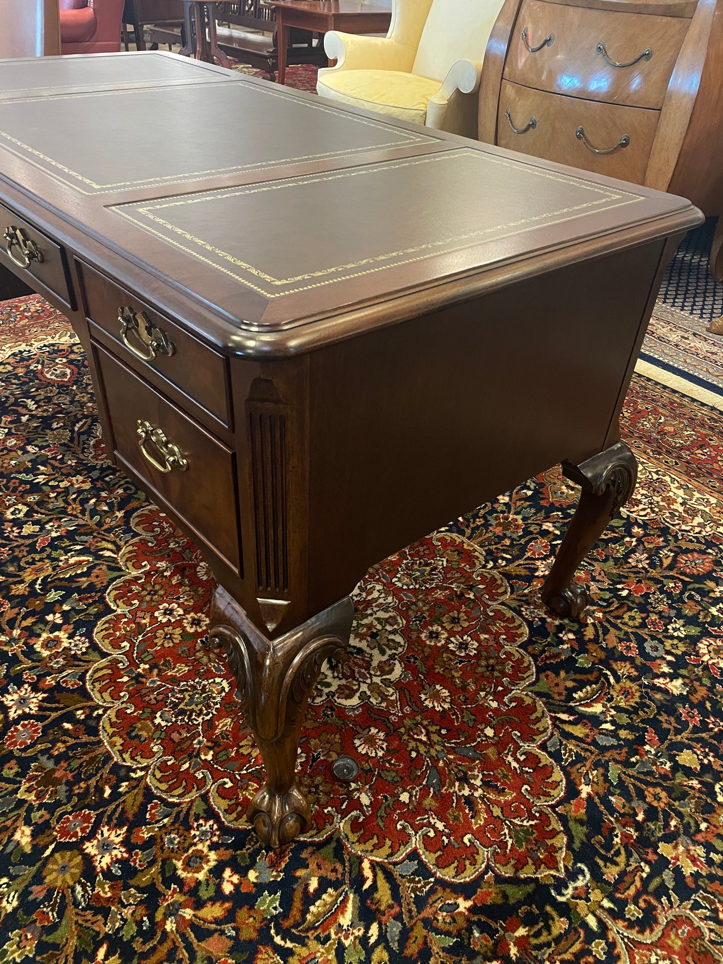 Hekman Executive Desk (0FH006)