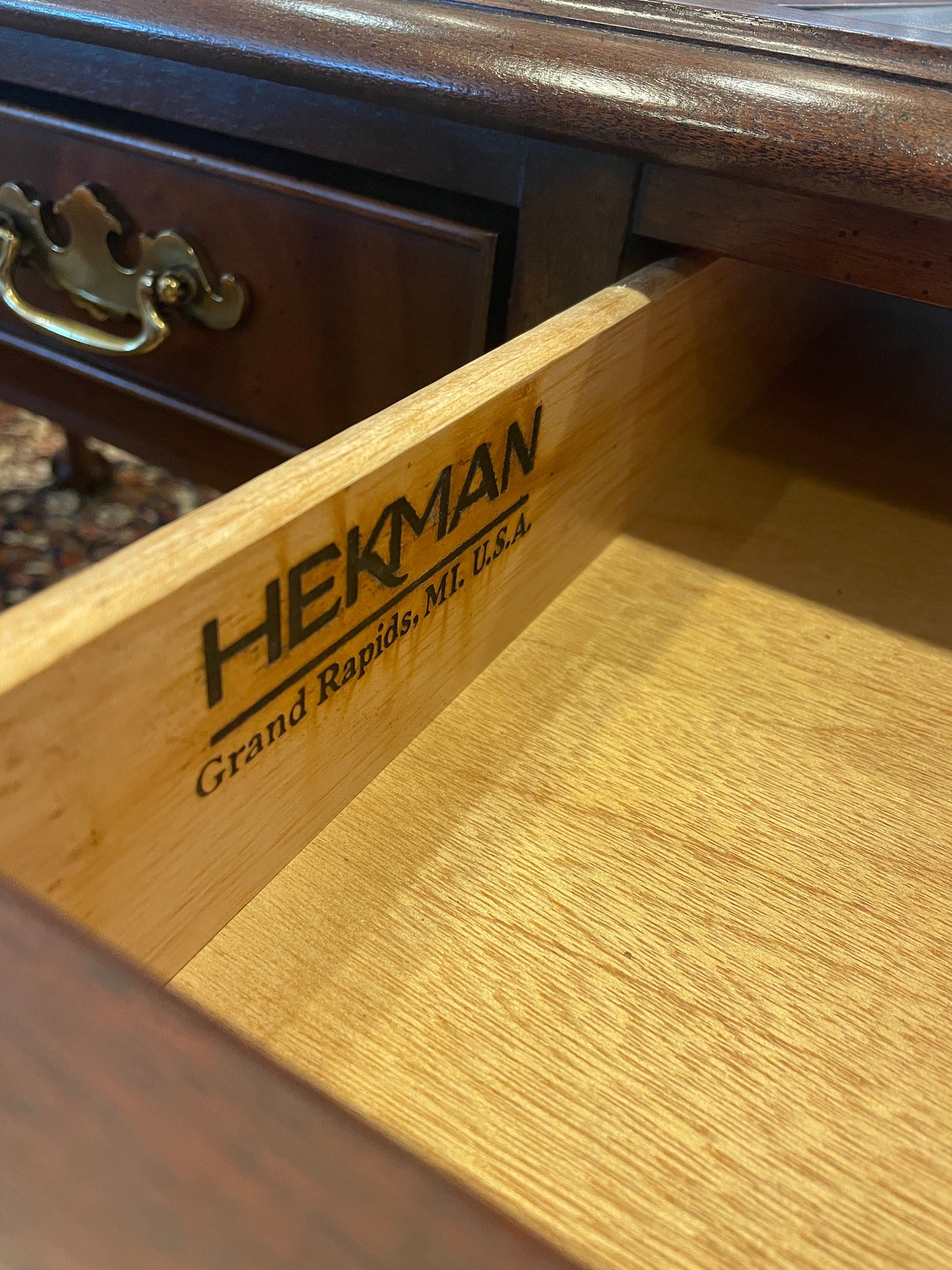 Hekman Executive Desk (0FH006)