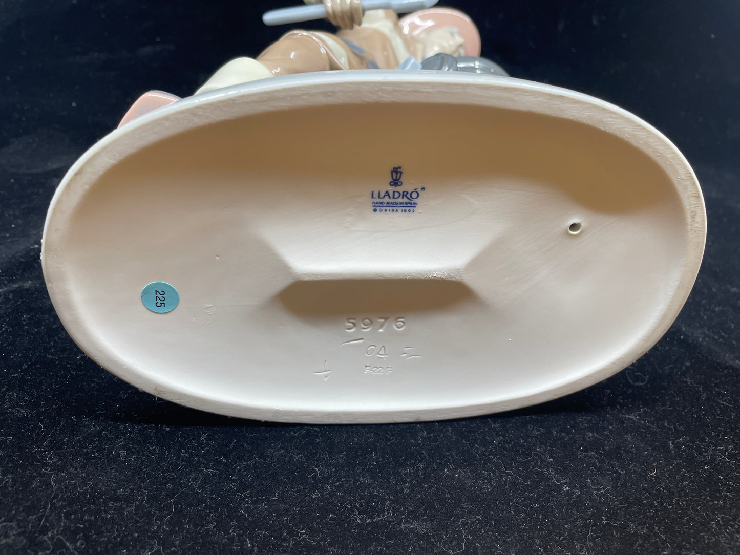 Lladro Fireman 5976, no box