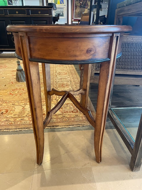 Hekman Oval End Table with Drawer, AS IS (0FY004)