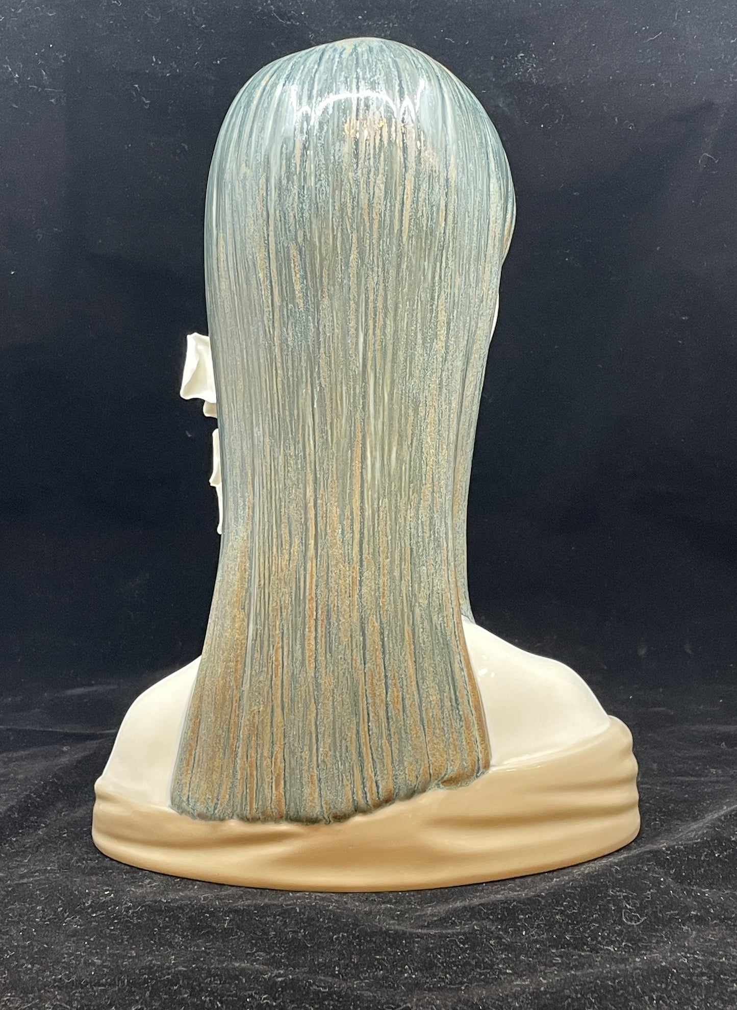 Lladro Bust La Maja (no box) (0G2004)