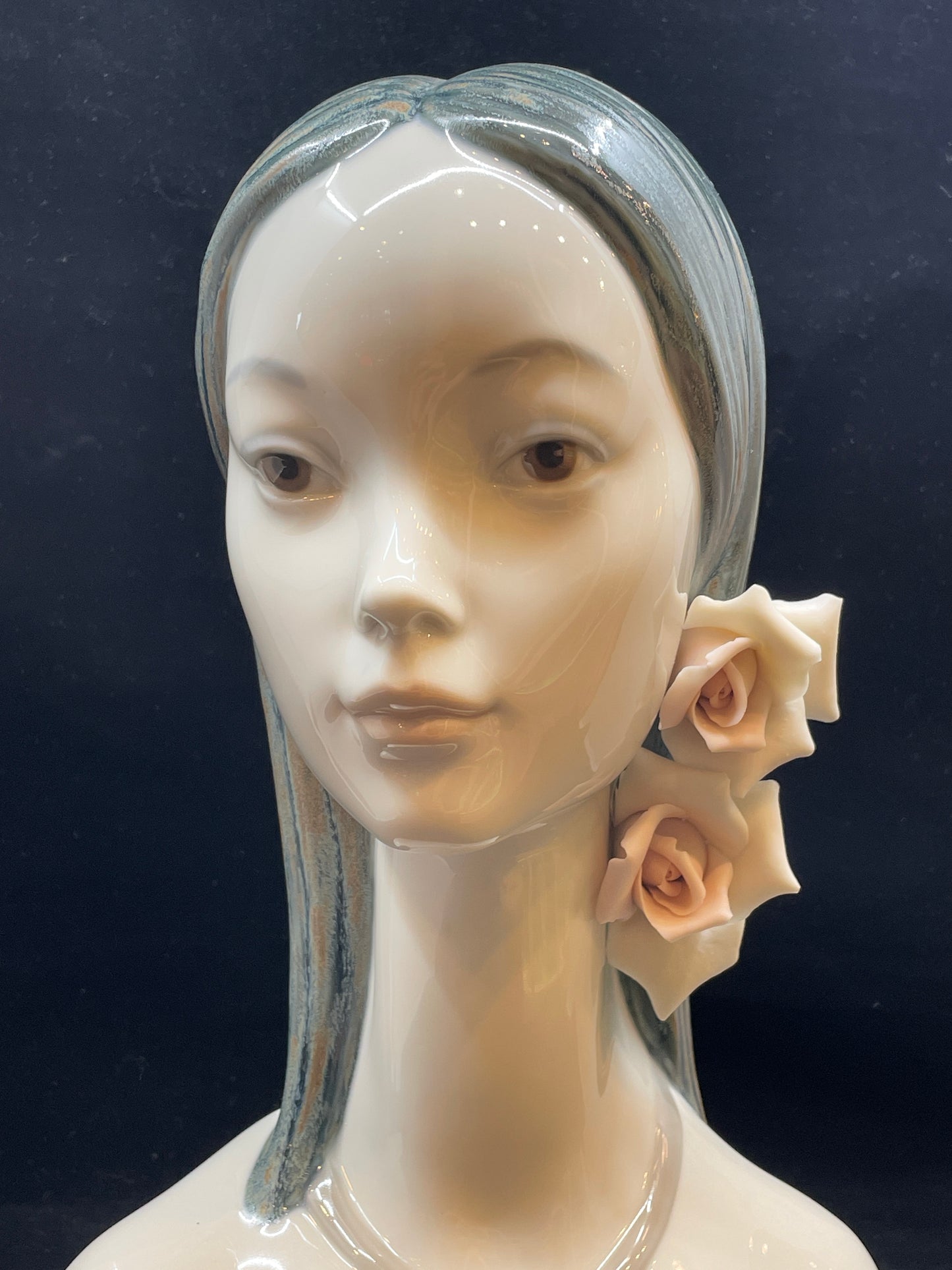 Lladro Bust La Maja (no box) (0G2004)