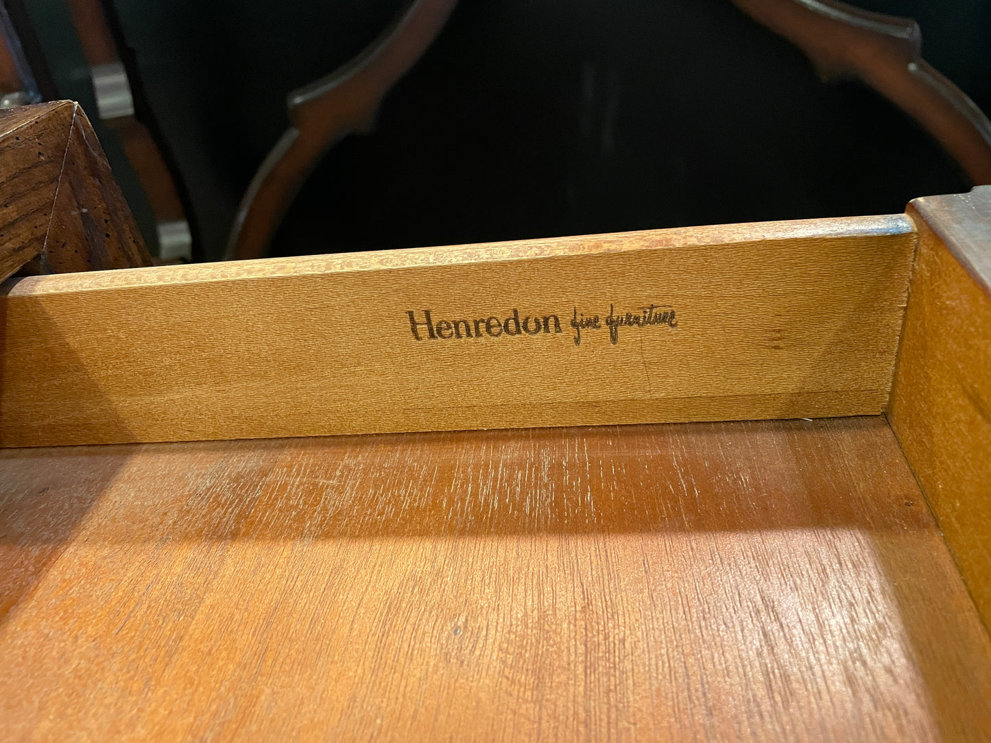 Henredon Burled Campaign End Table (0G100C)