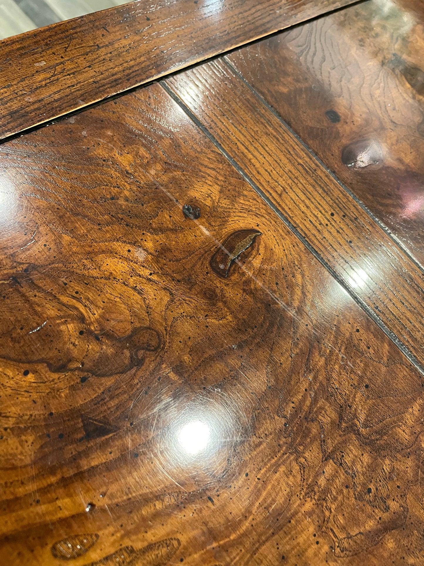 Henredon Burled Campaign End Table (0G100C)