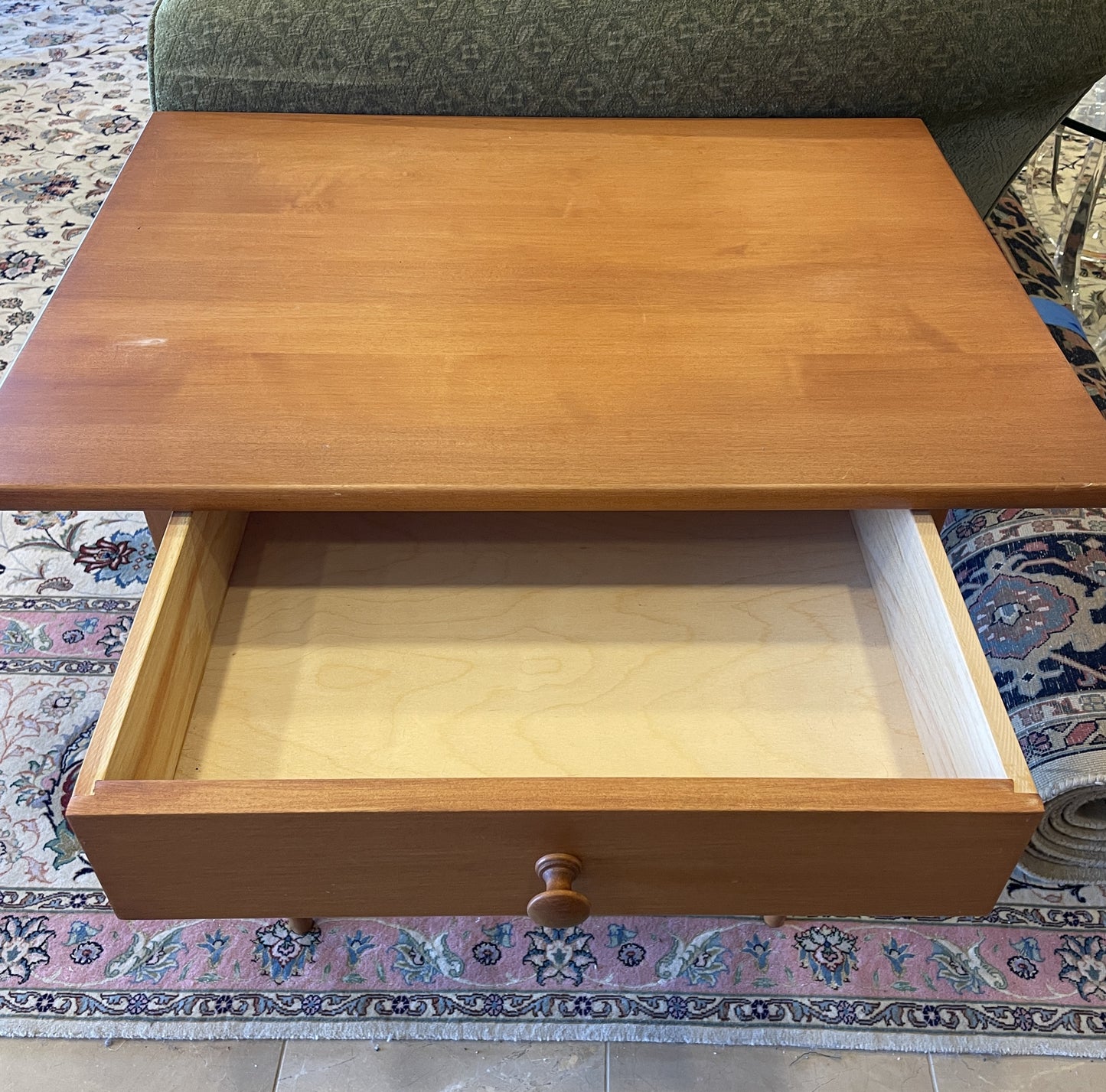 Shaker End Table Light Cherry (0C4003)