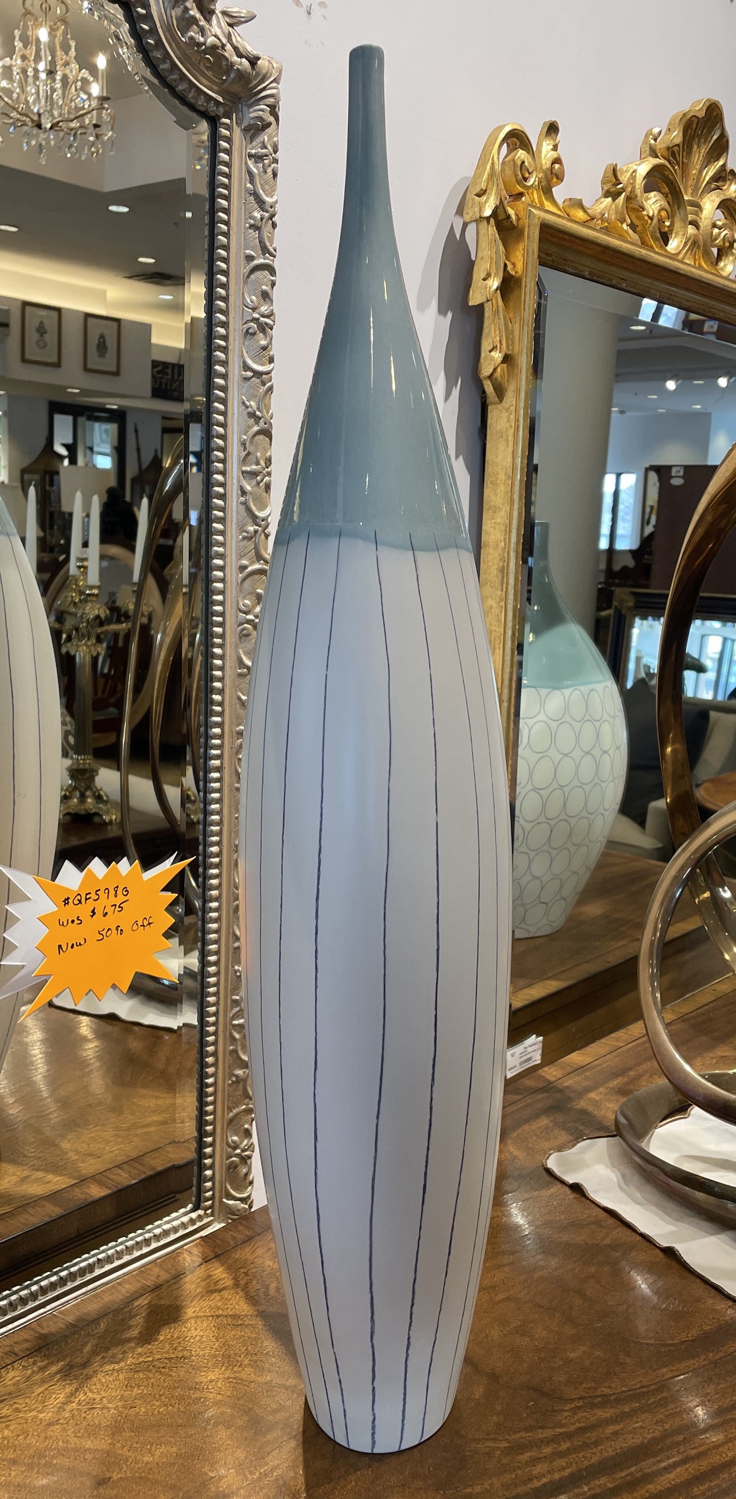 Global Views Vase (0C800B)