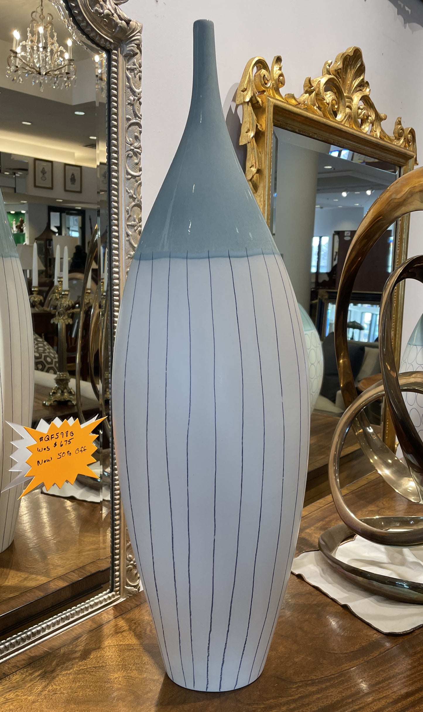 Global Views Vase (0C800B)