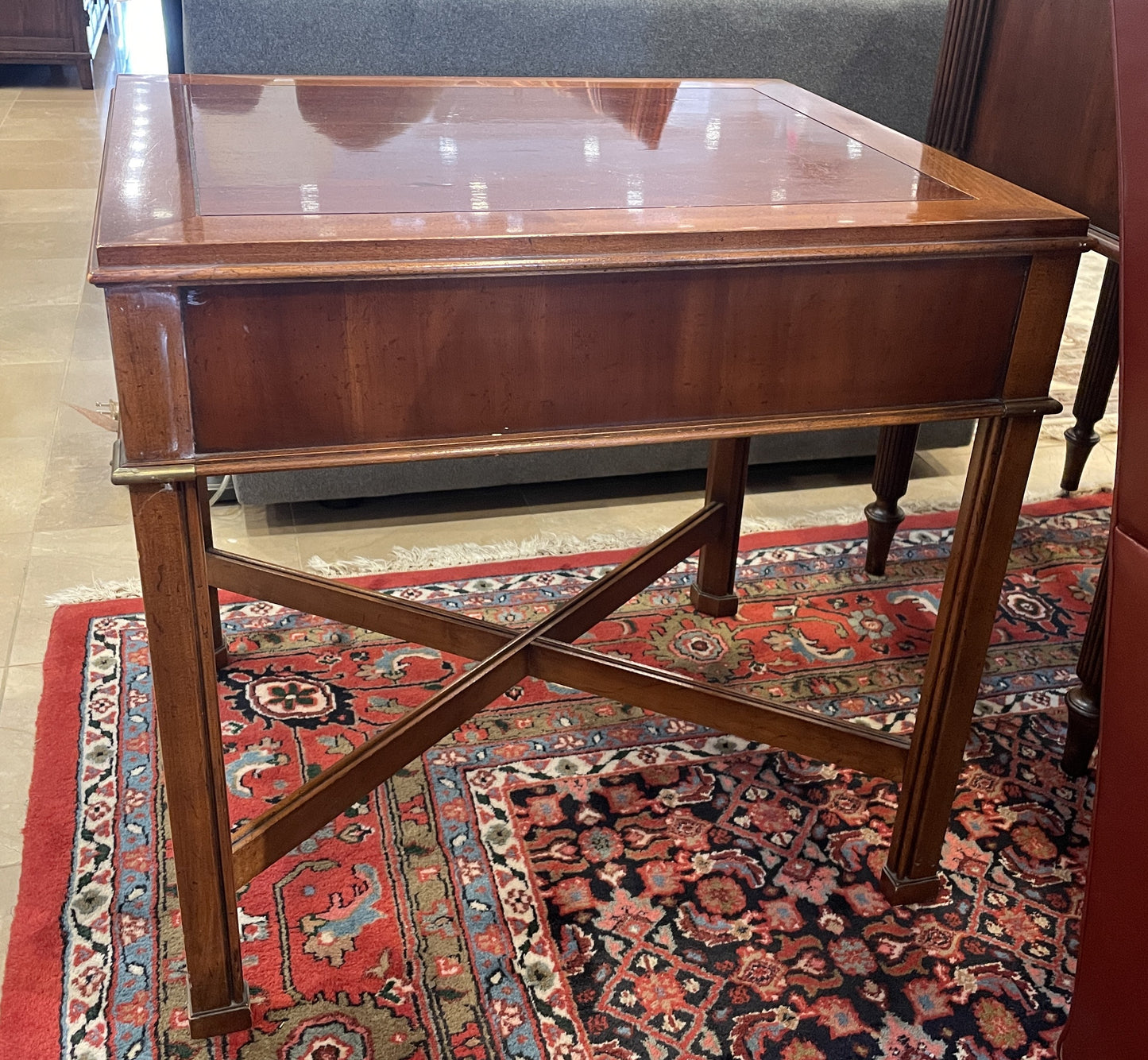Gordons Mid Century End Table with single drawer and brass accents (0G1007)