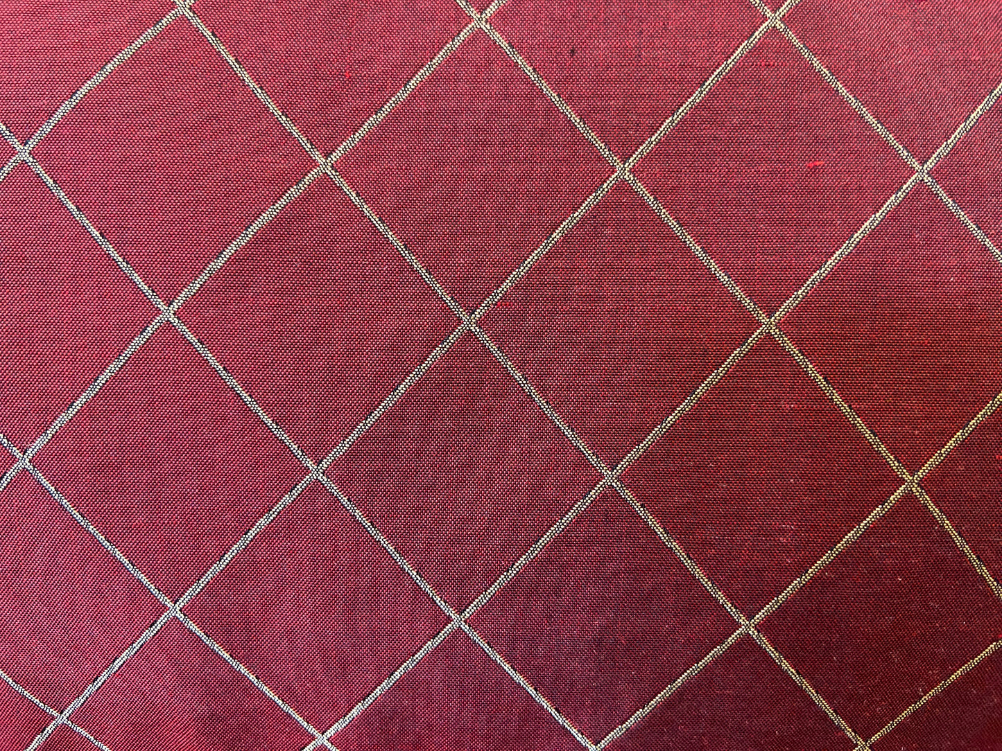 Silk Burgundy Bolster Pillow (F81GDL)