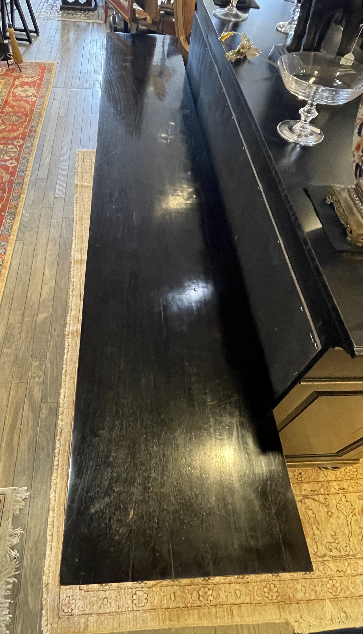 Custom Ebony Modern Console (0GD007)