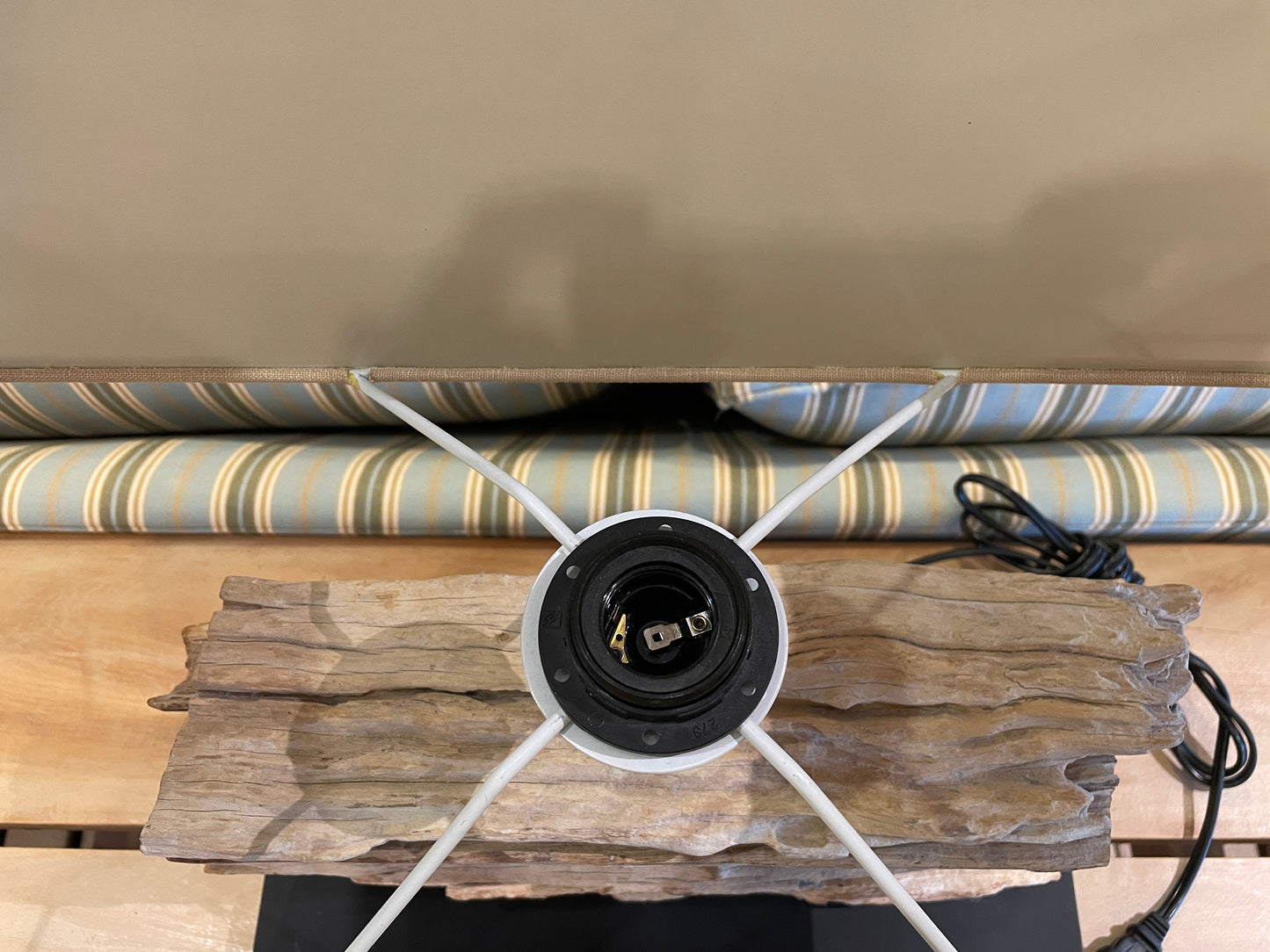 Drift Wood Lamp (0CF003)