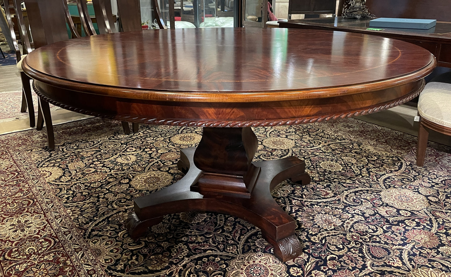 Henredon Round Pedestal Dining Table + Leaf and Pads (0CC001)