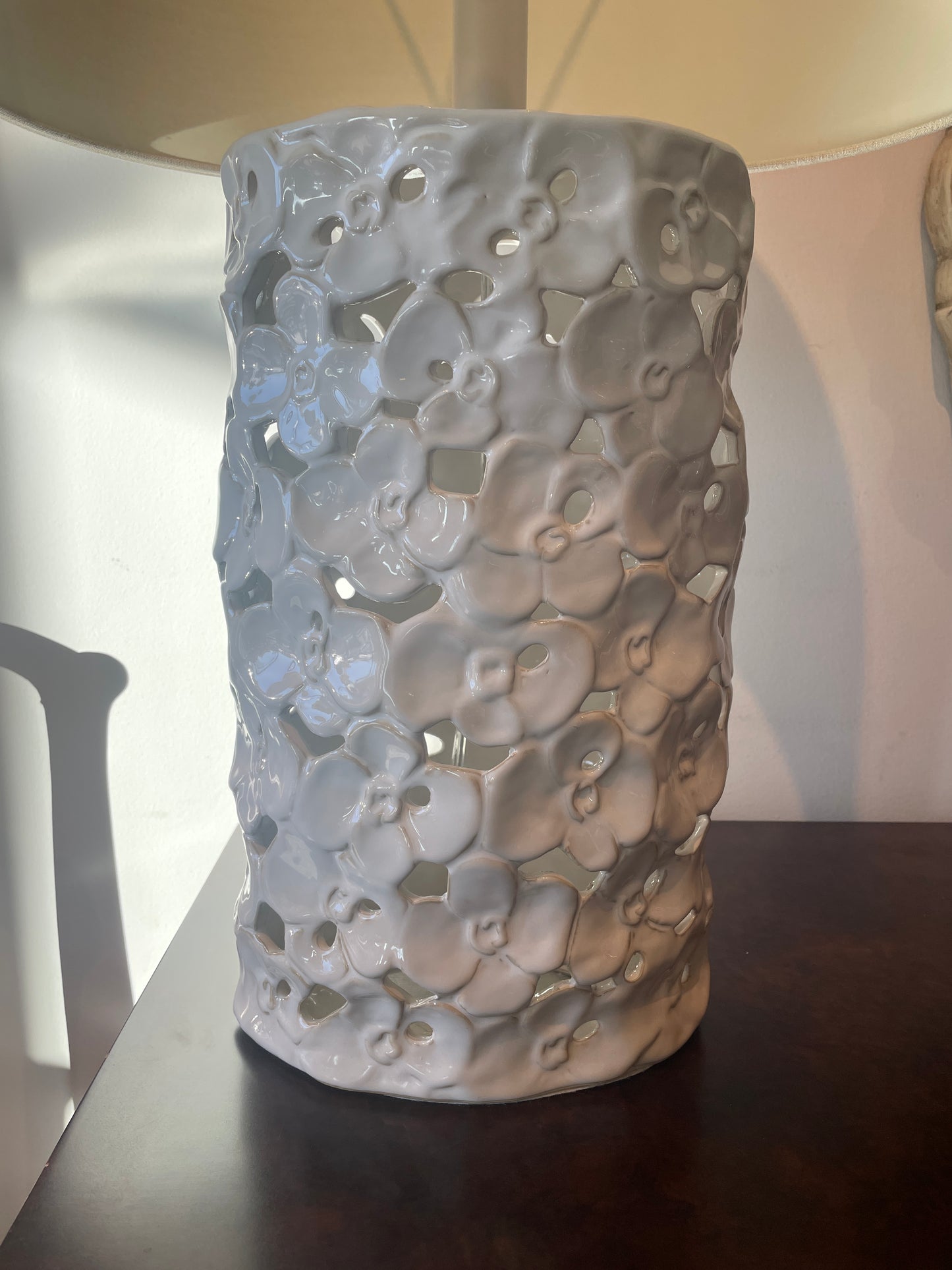 White Orchid Ceramic Lamp (0KF00L)