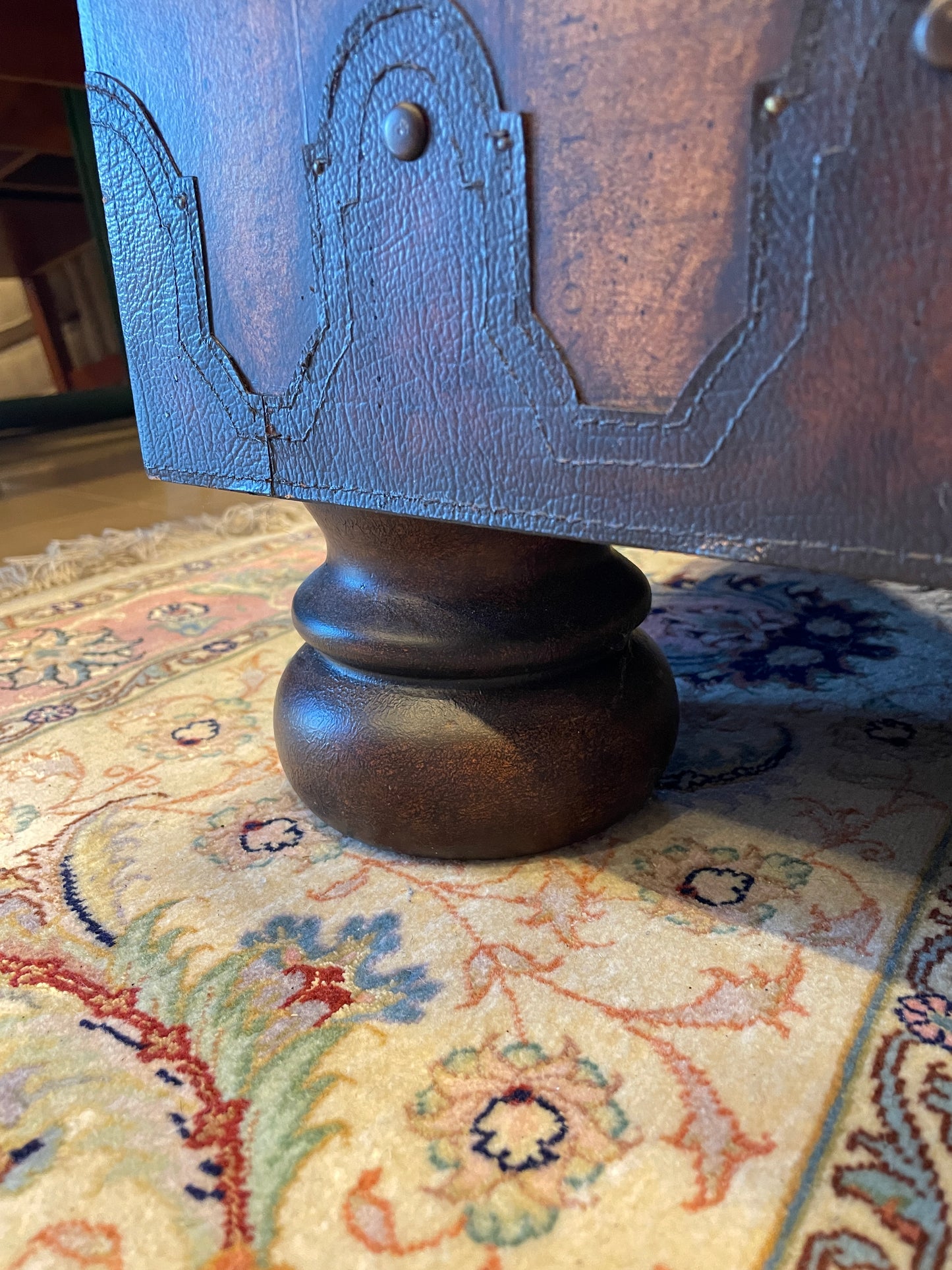 Map Trunk Style Coffee table with drawer, AS IS (0GN005)