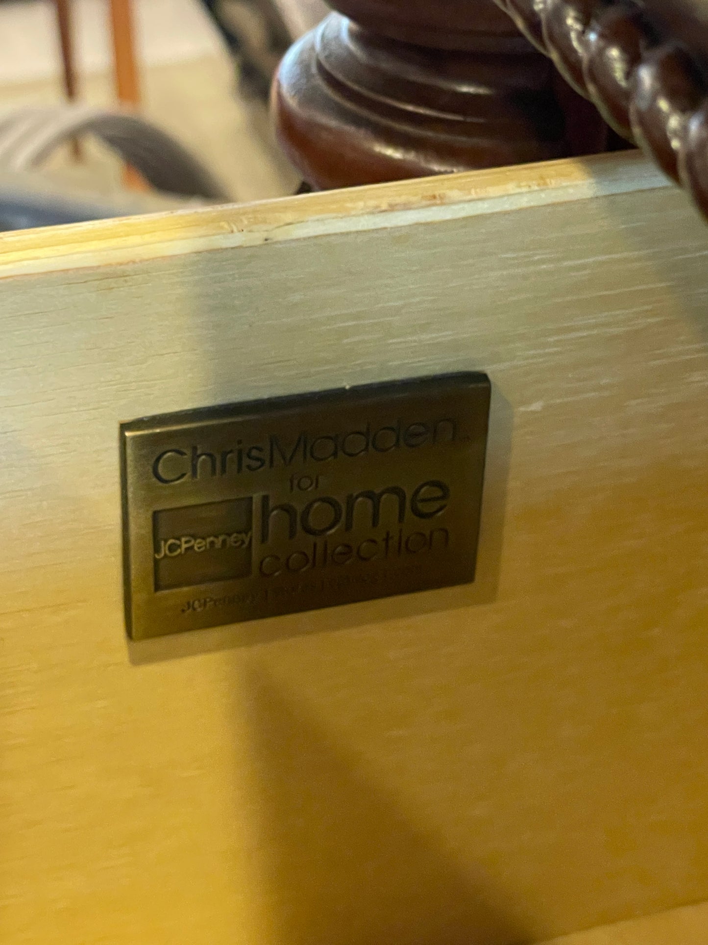 Chris Madden Dresser (0GN002)