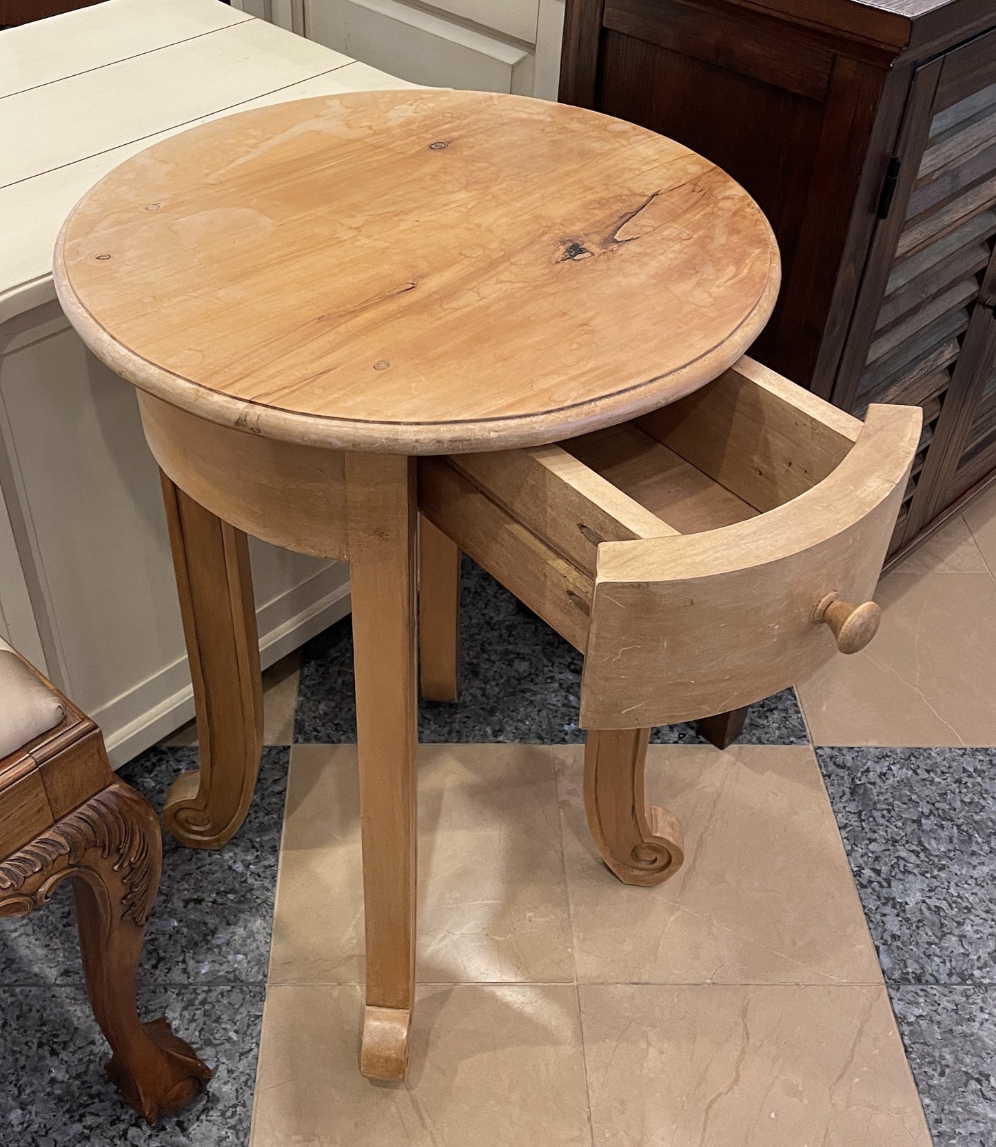 Eclexion Designs Pine End Table, AS IS (0GN007)