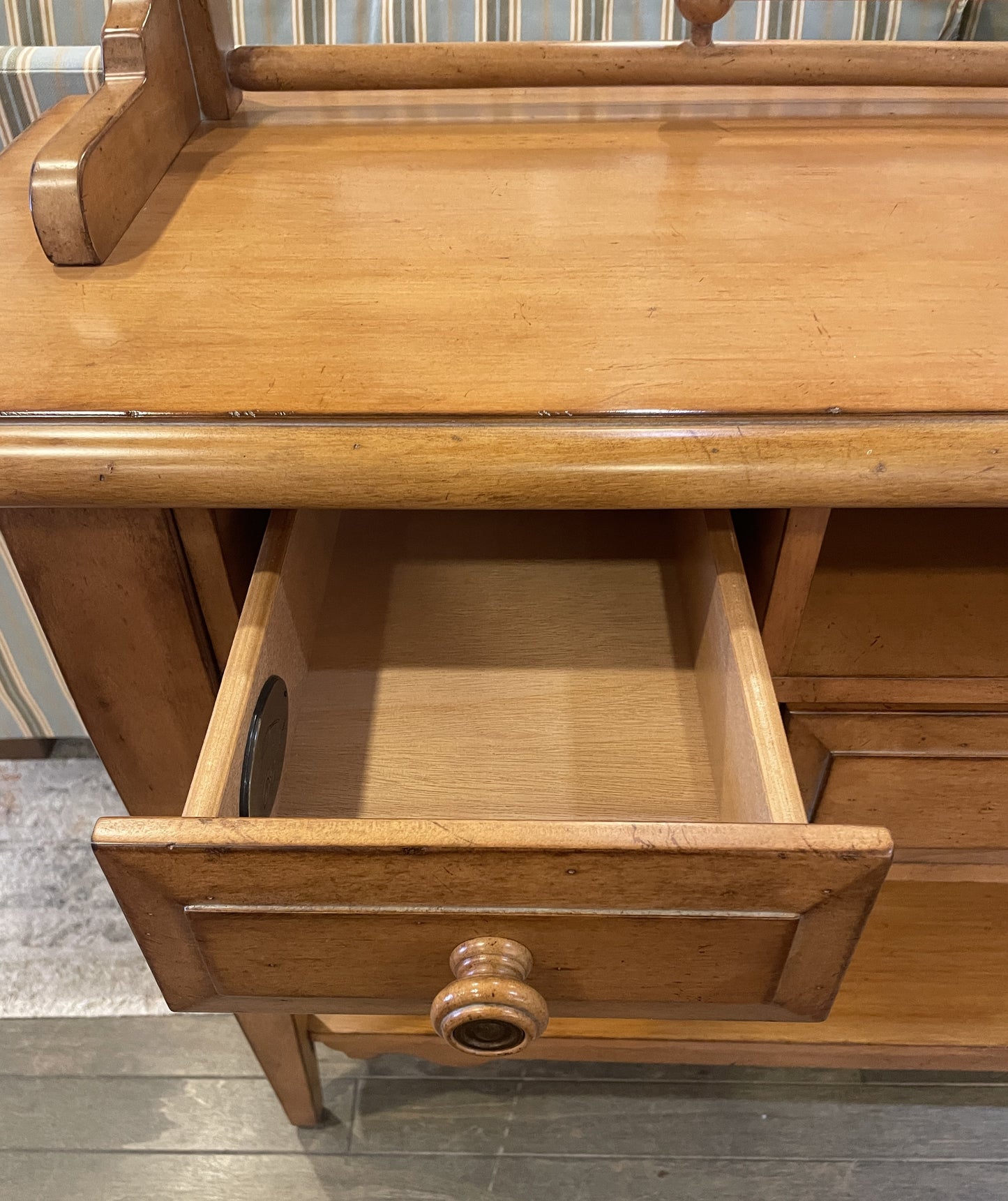 Bob Timberlake Pine Console (0CF01B)