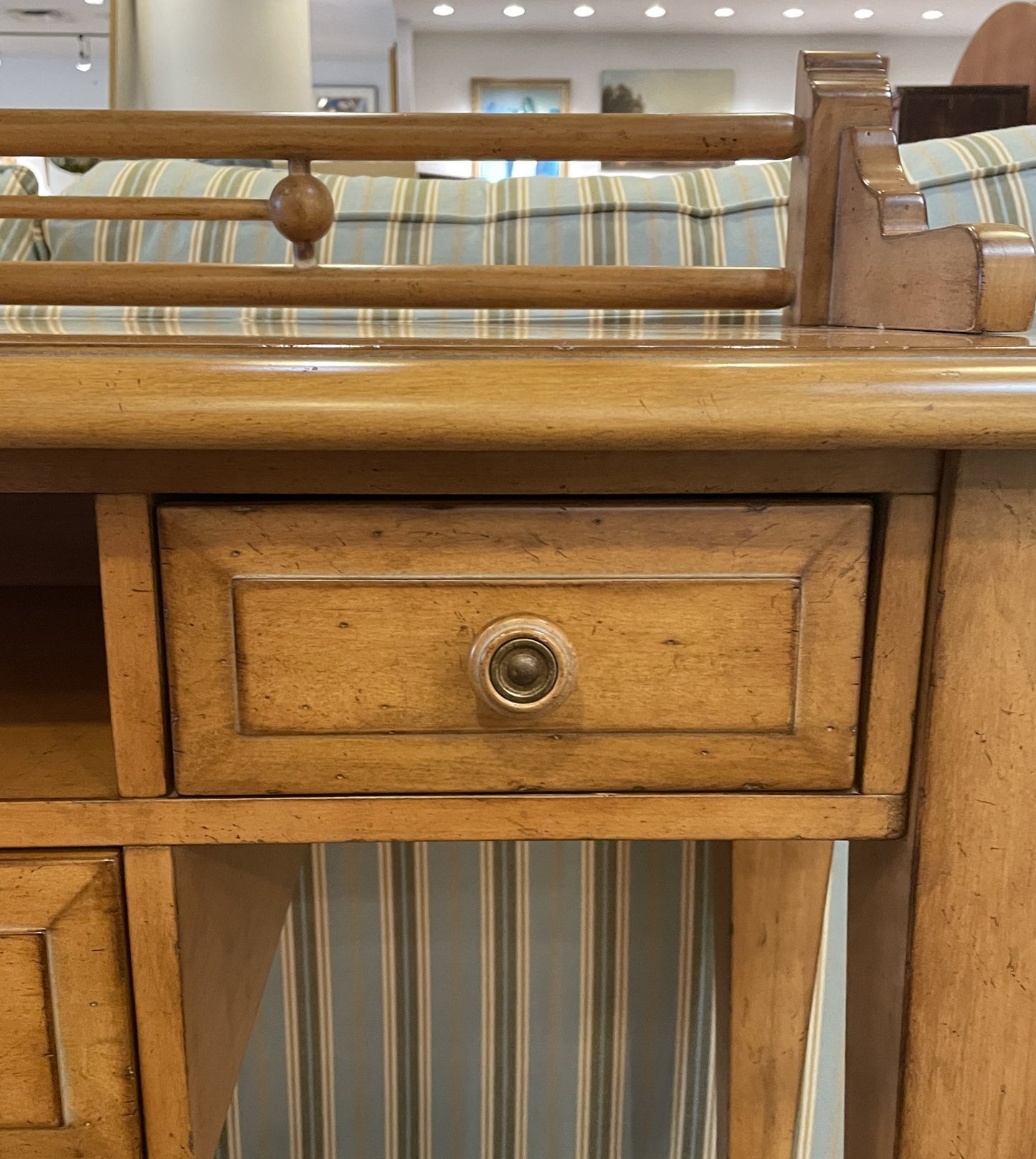 Bob Timberlake Pine Console (0CF01B)