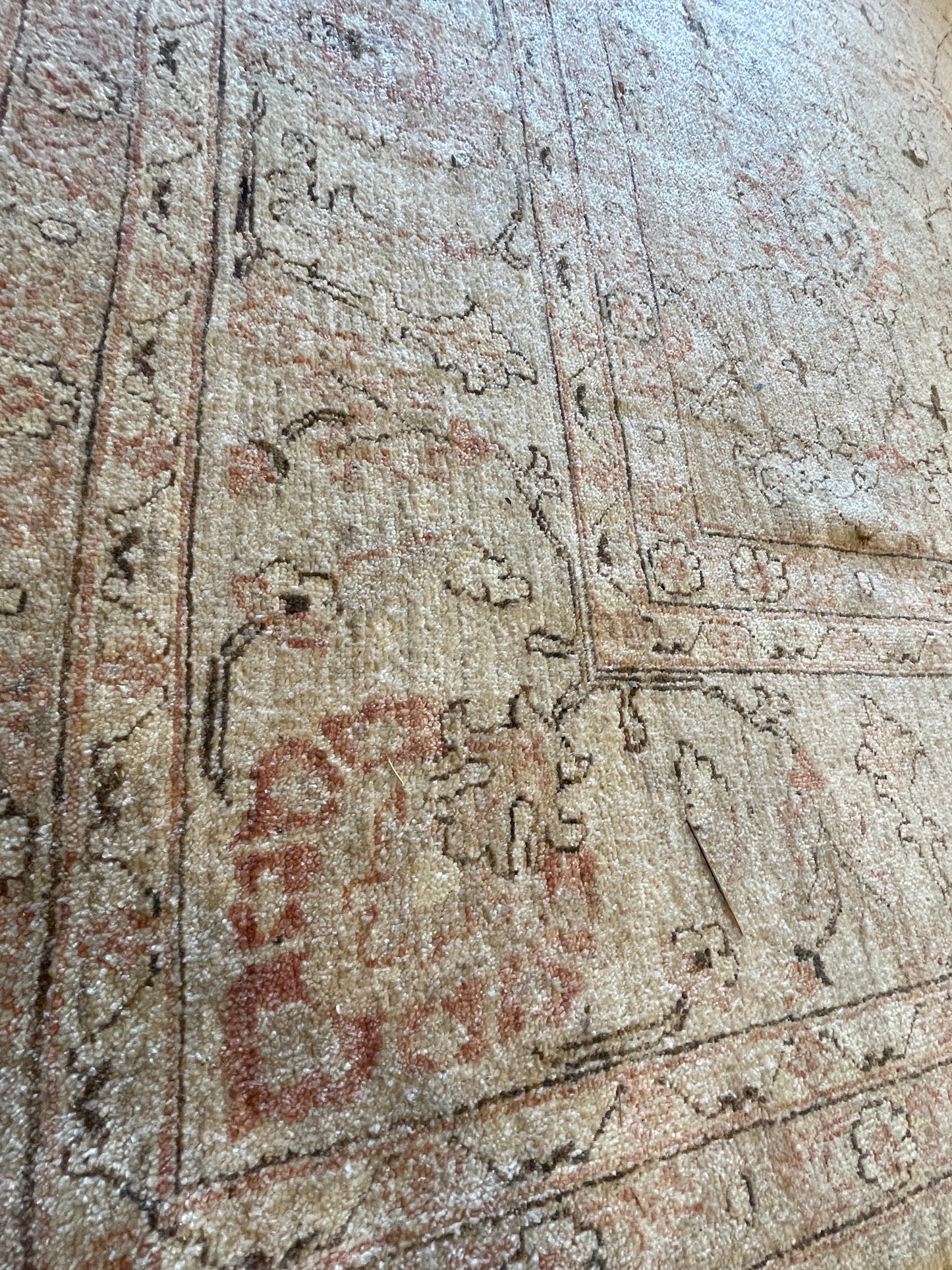 HK Rug, Neutrals and faded coral 12'8" x 9'1" AS IS (0FO006)