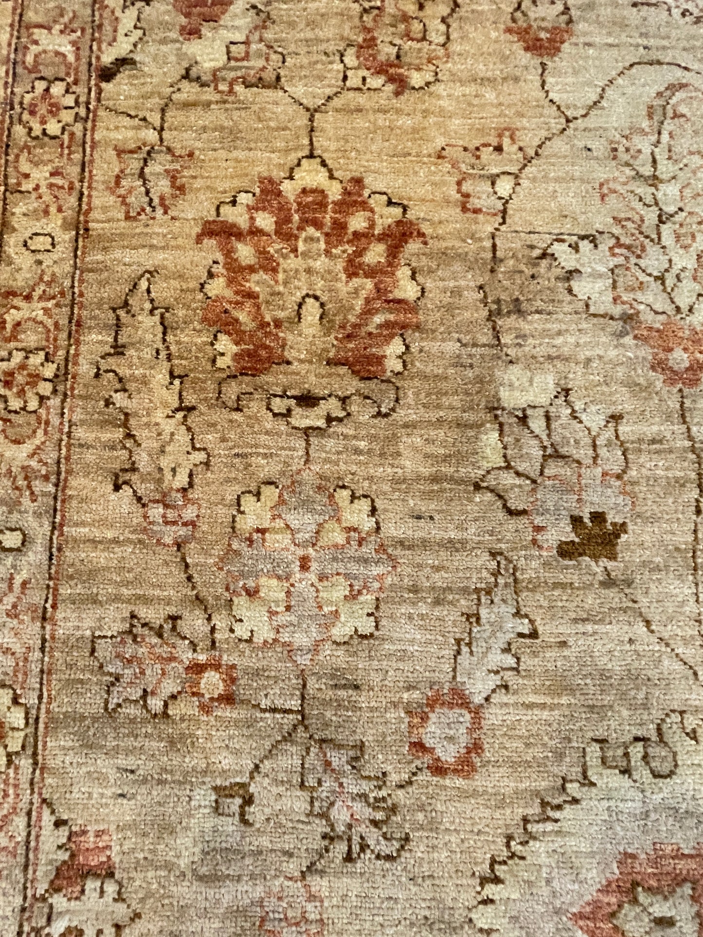 HK Rug, Neutrals and faded coral 12'8" x 9'1" AS IS (0FO006)