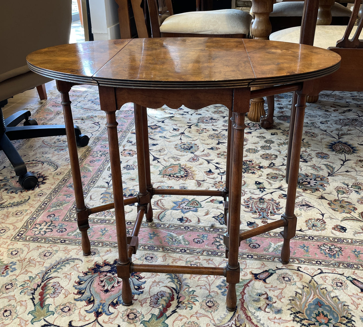 Baker Burled Gate Leg End Table (0GV003)